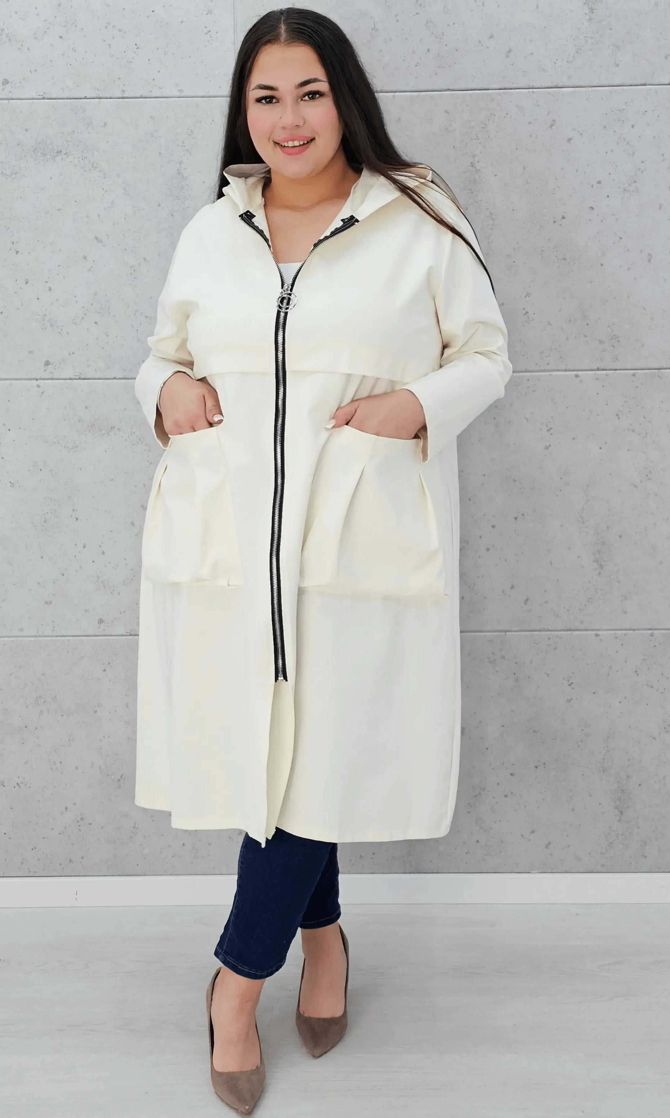 Wiosenna lekkość – płaszcz, który zachwyca stylem Stylowa XL