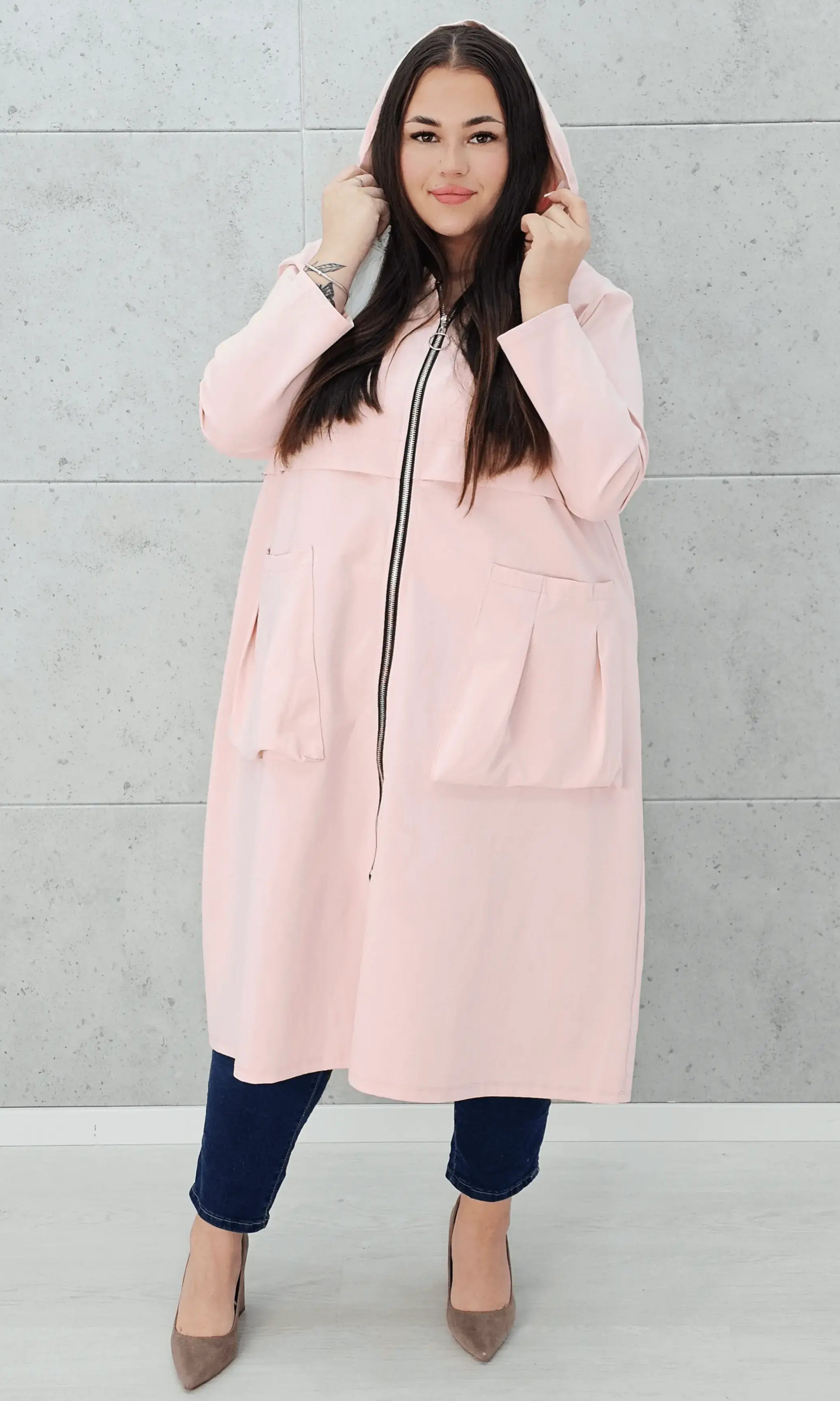 Wiosenna lekkość – płaszcz, który zachwyca stylem Stylowa XL