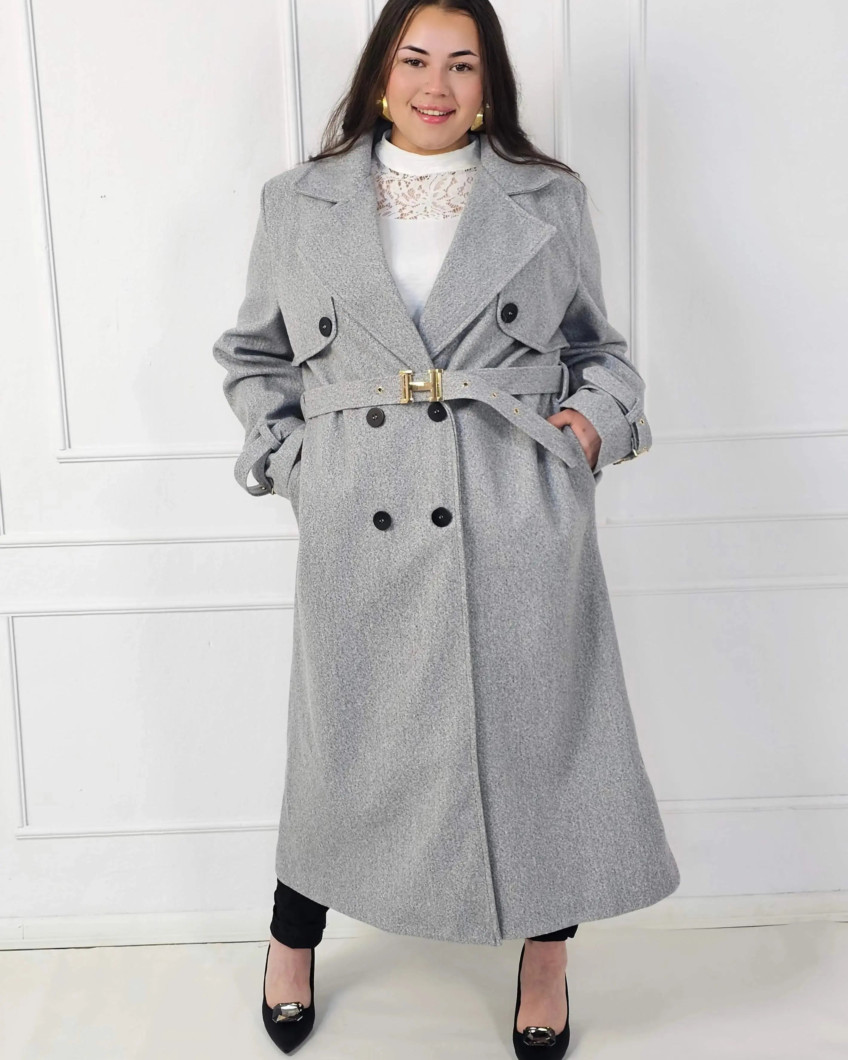 Płaszcz plus size dwurzędowy z paskiem – elegancki płaszcz XXL Stylowa XL