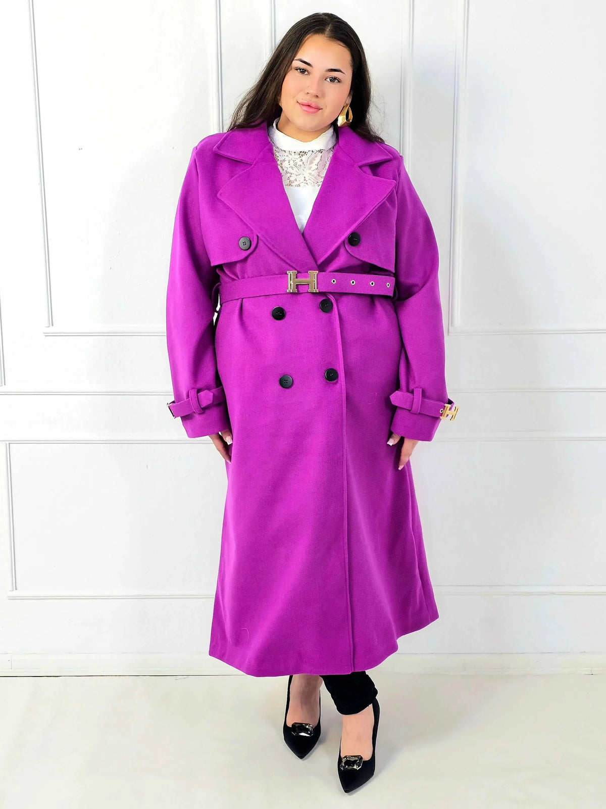 Płaszcz plus size dwurzędowy z paskiem – elegancki płaszcz XXL Stylowa XL