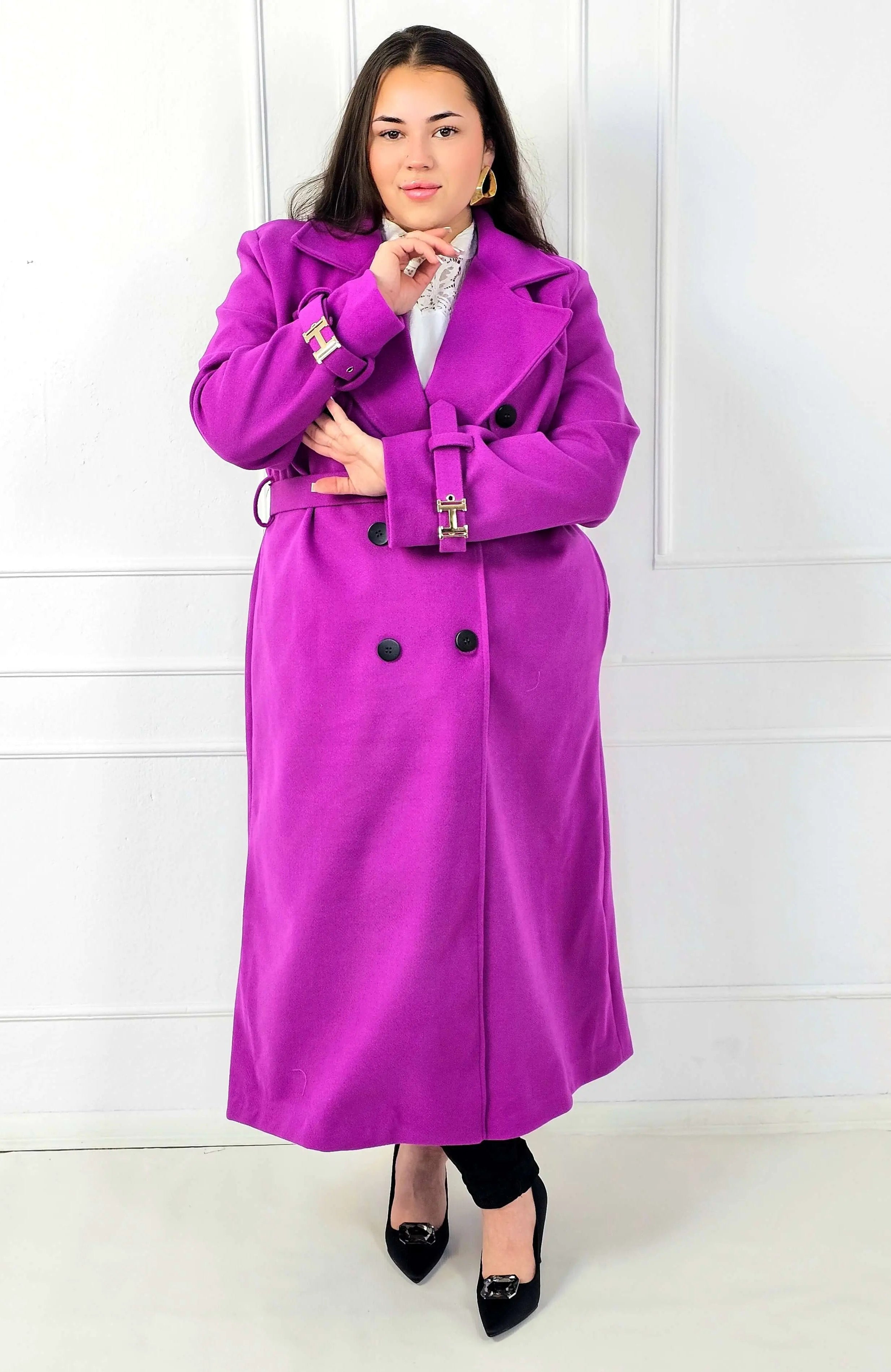 Płaszcz plus size dwurzędowy z paskiem – elegancki płaszcz XXL Stylowa XL