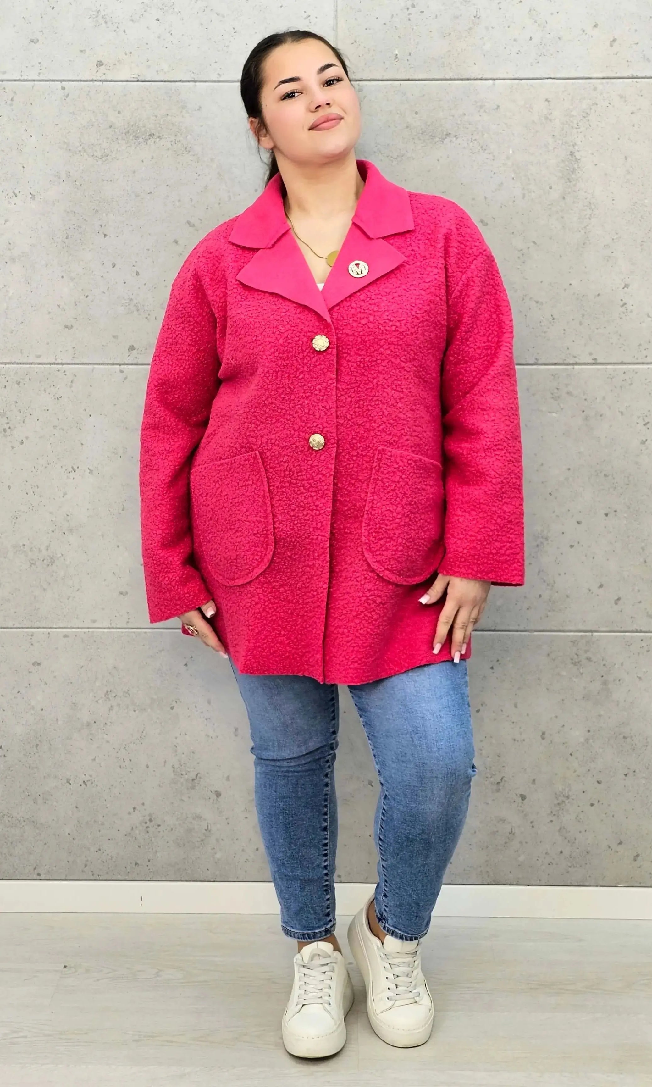 Płaszcz plus size z dużymi kieszeniami – miękki, stylowy, idealny na chłodniejsze dni Stylowa XL
