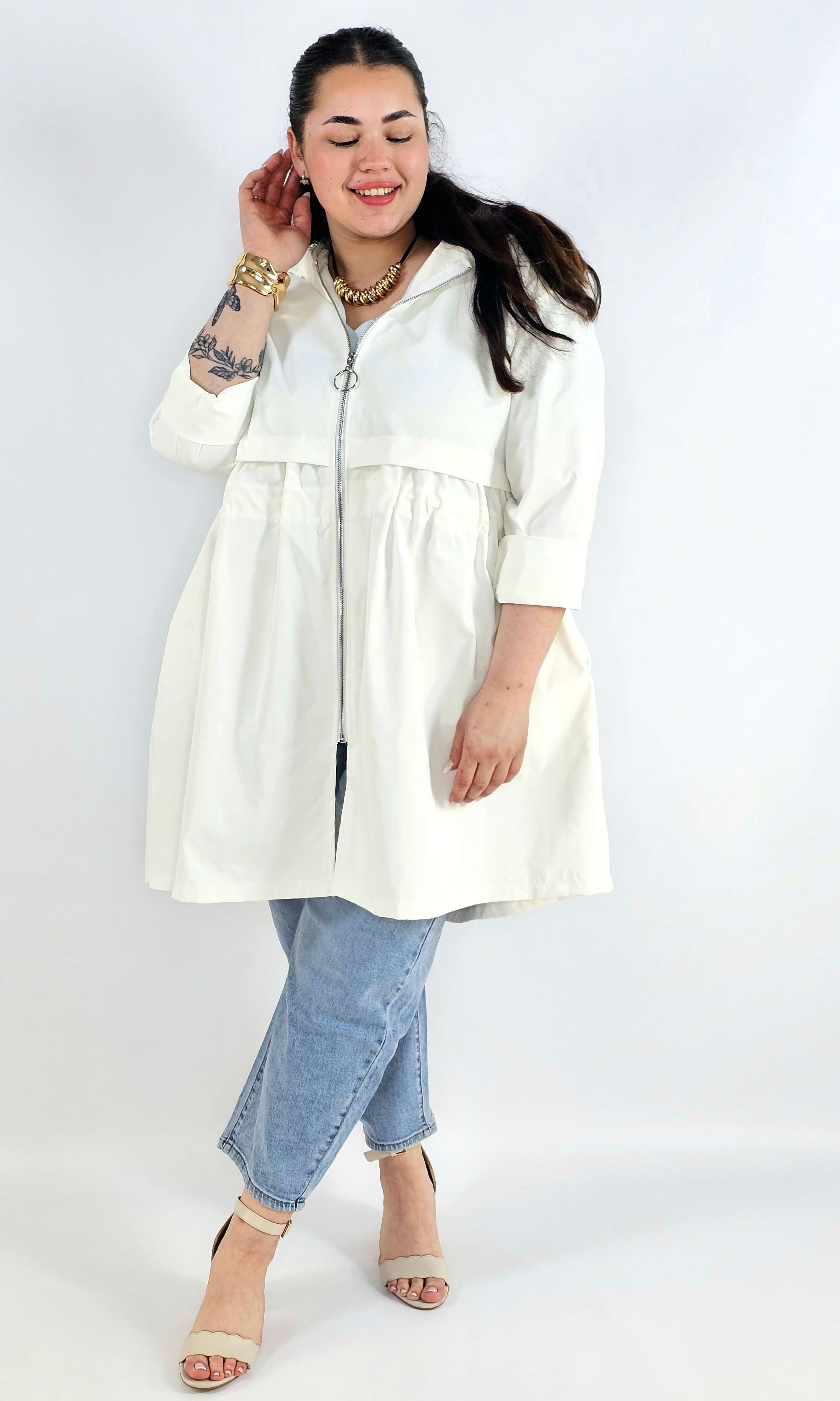 Płaszcz plus size z kapturem – lekkość, która otula sylwetkę Stylowa XL