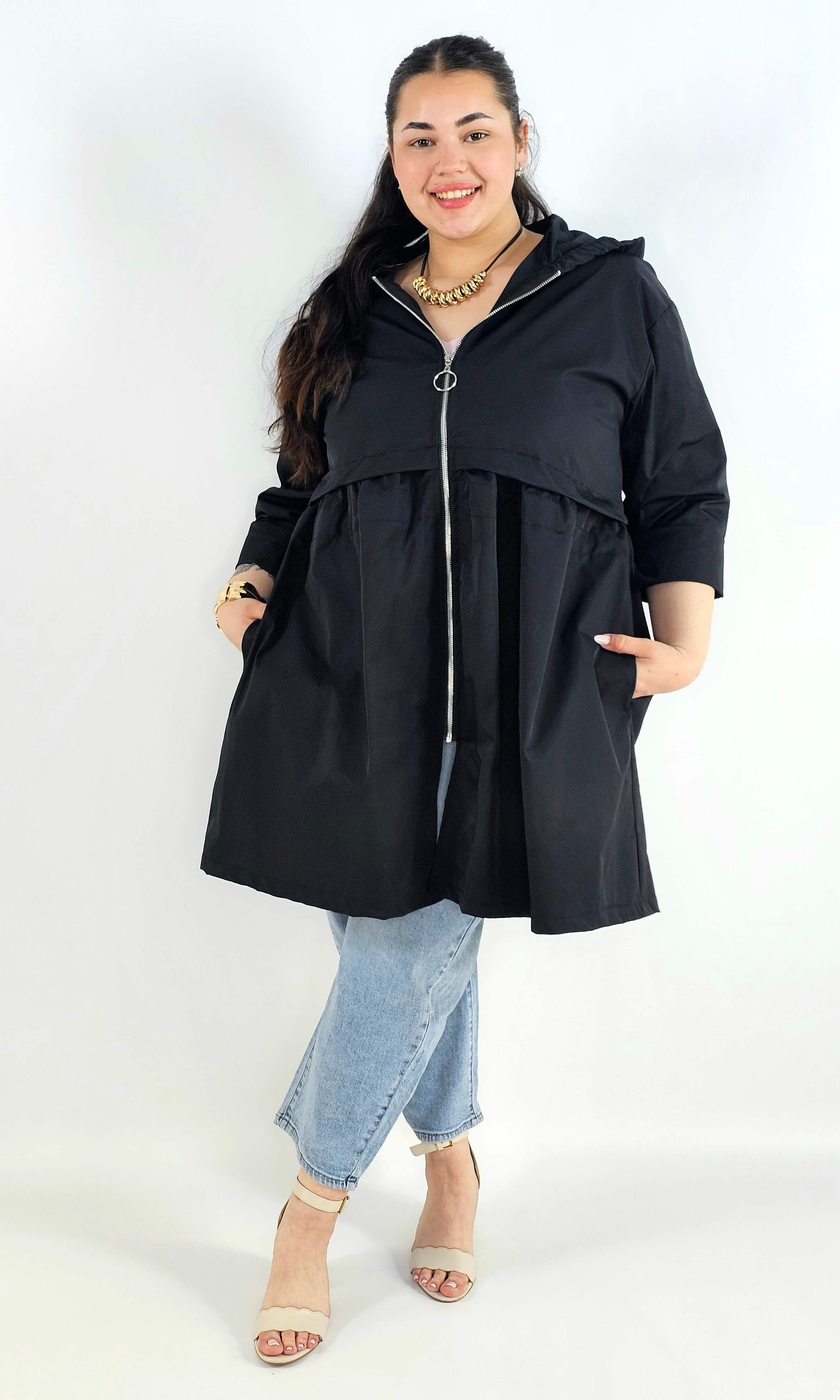 Płaszcz plus size z kapturem – lekkość, która otula sylwetkę Stylowa XL