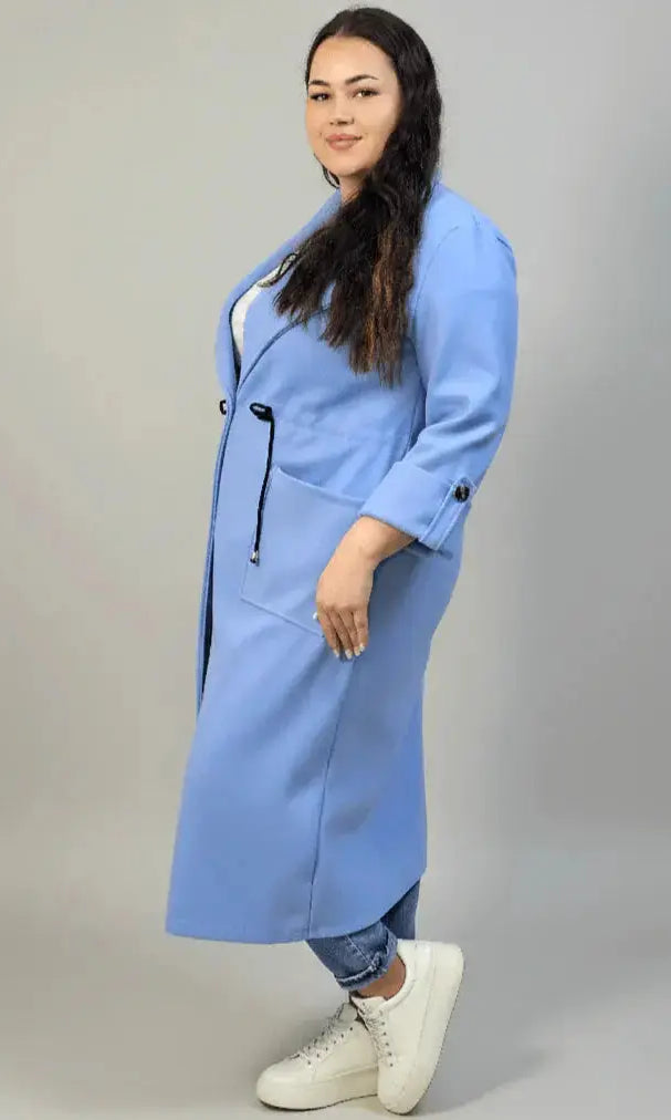 Płaszcz plus size z kieszeniami i regulacją w talii Stylowa XL