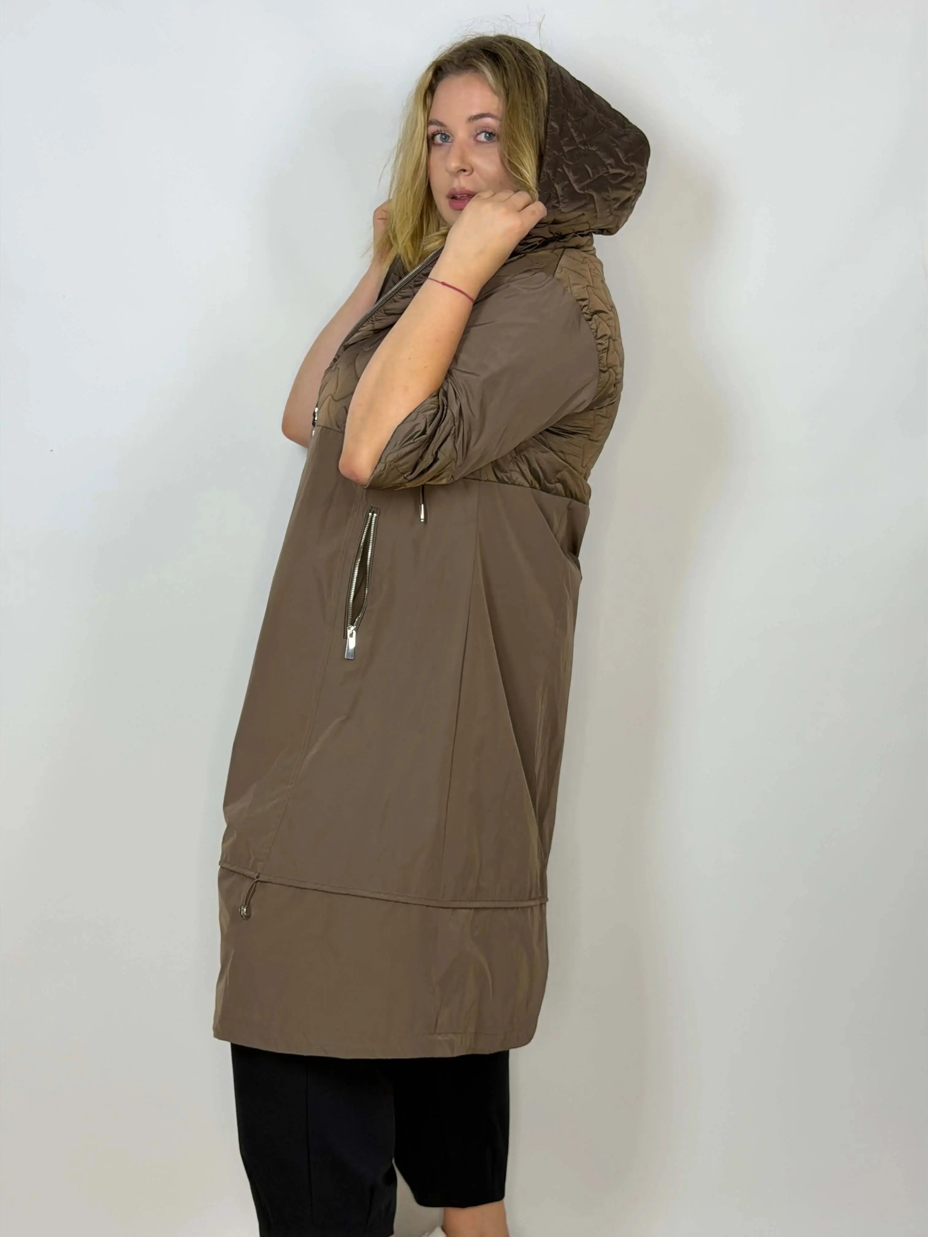 Płaszcz przejściowy Plus Size z kapturem Stylowa XL