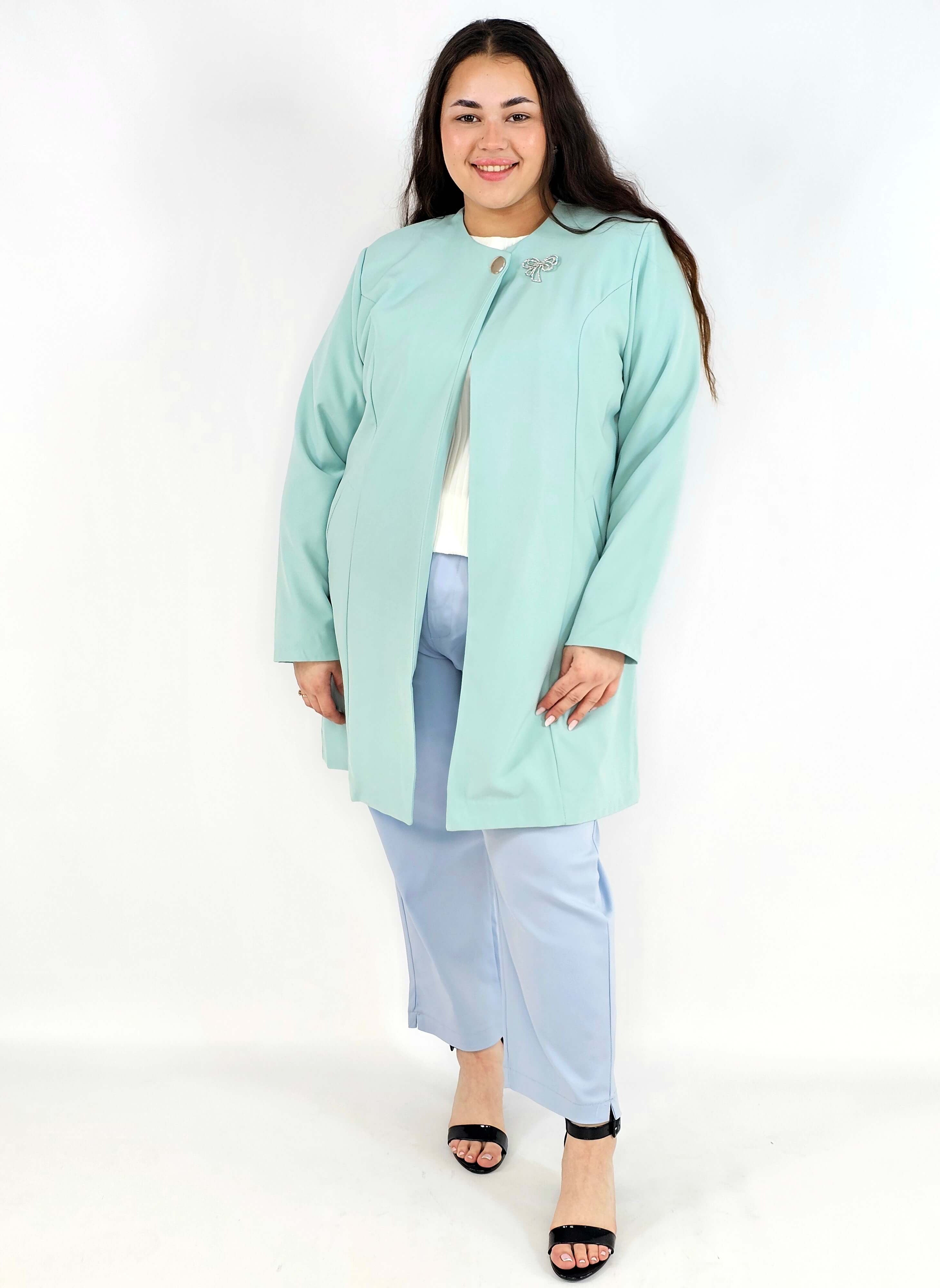 Przedłużana Marynarka Plus Size – Szyk i Komfort w Jednym | StylowaXL Stylowa XL