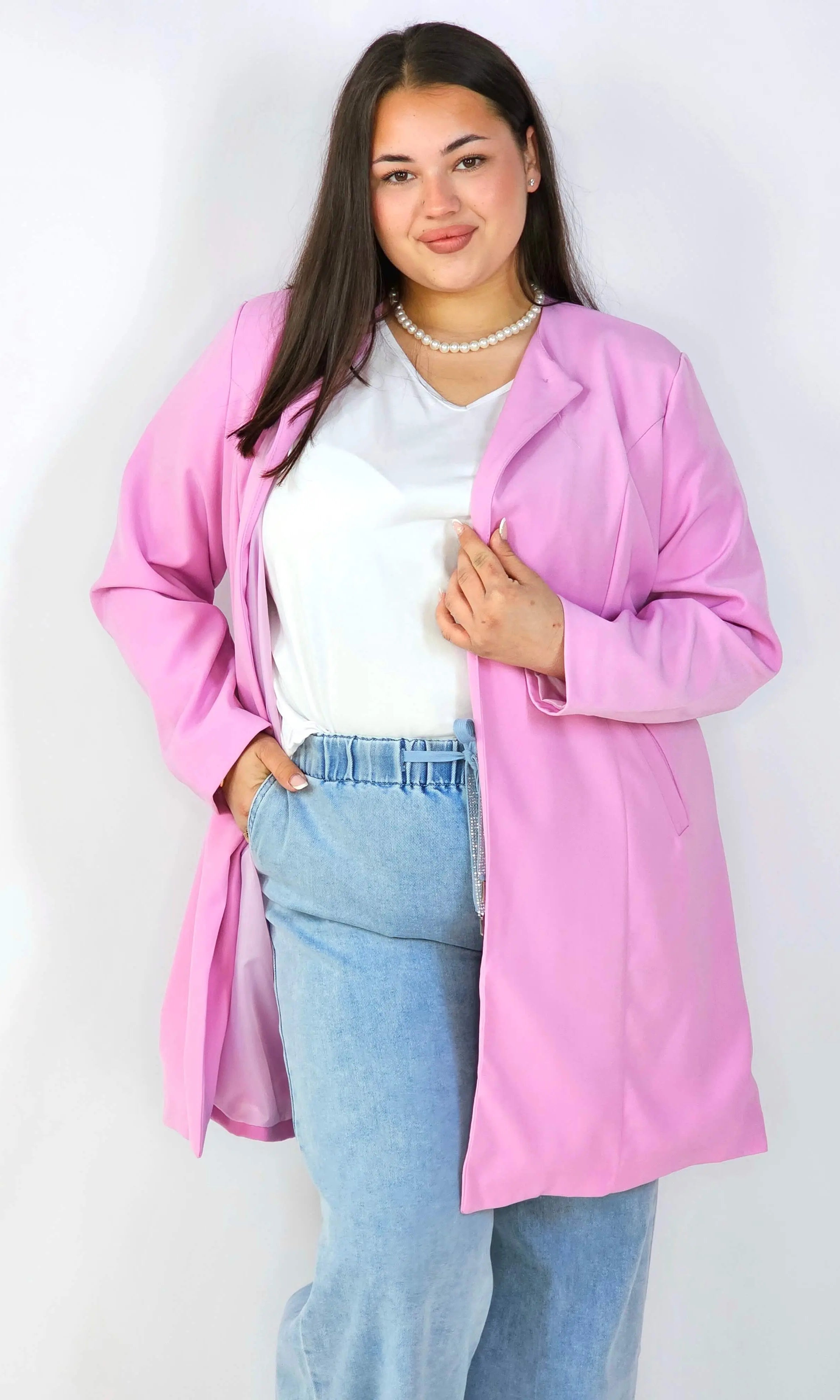 Przedłużana Marynarka Plus Size – Szyk i Komfort w Jednym | StylowaXL Stylowa XL