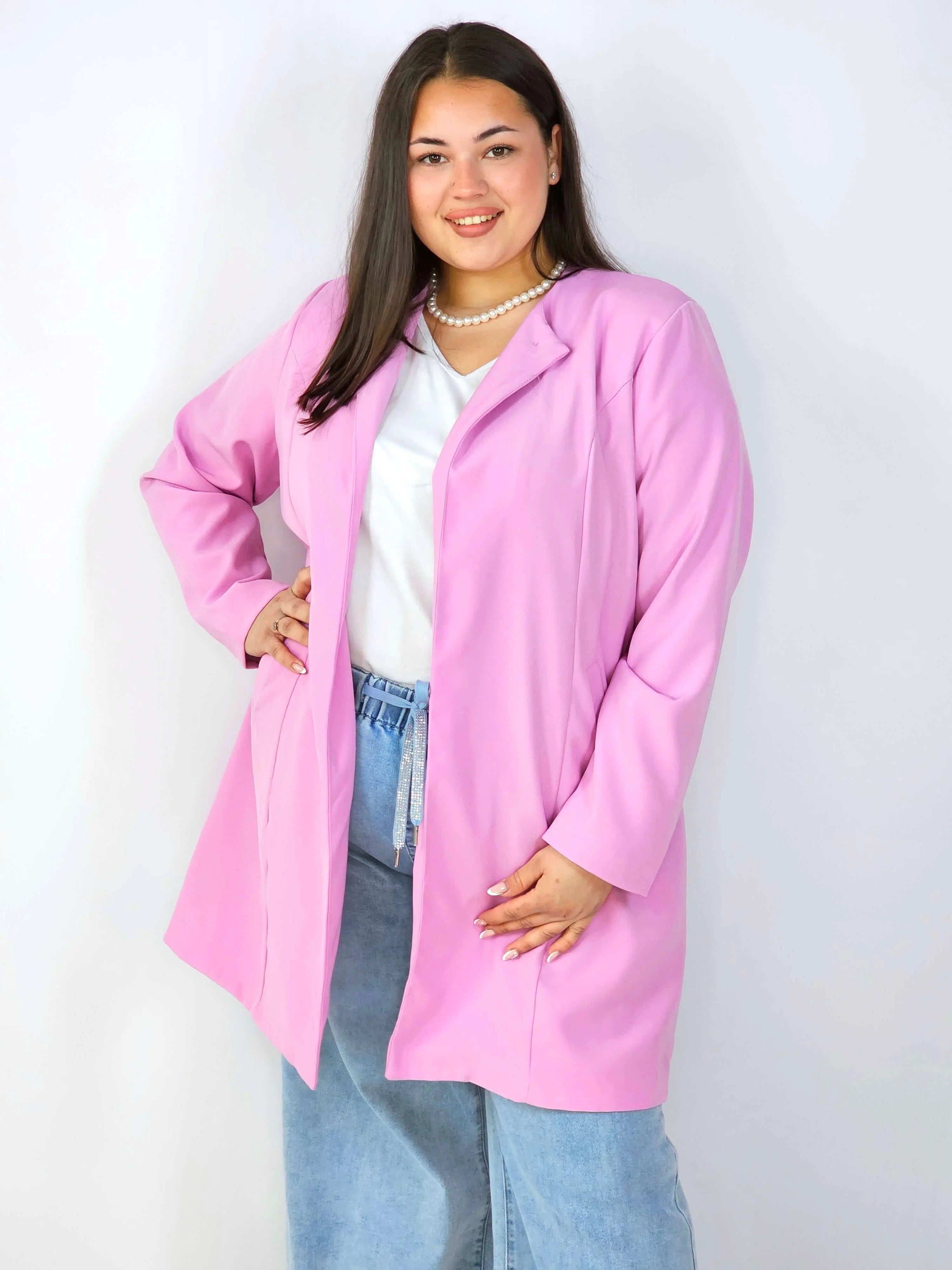Przedłużana Marynarka Plus Size – Szyk i Komfort w Jednym | StylowaXL Stylowa XL