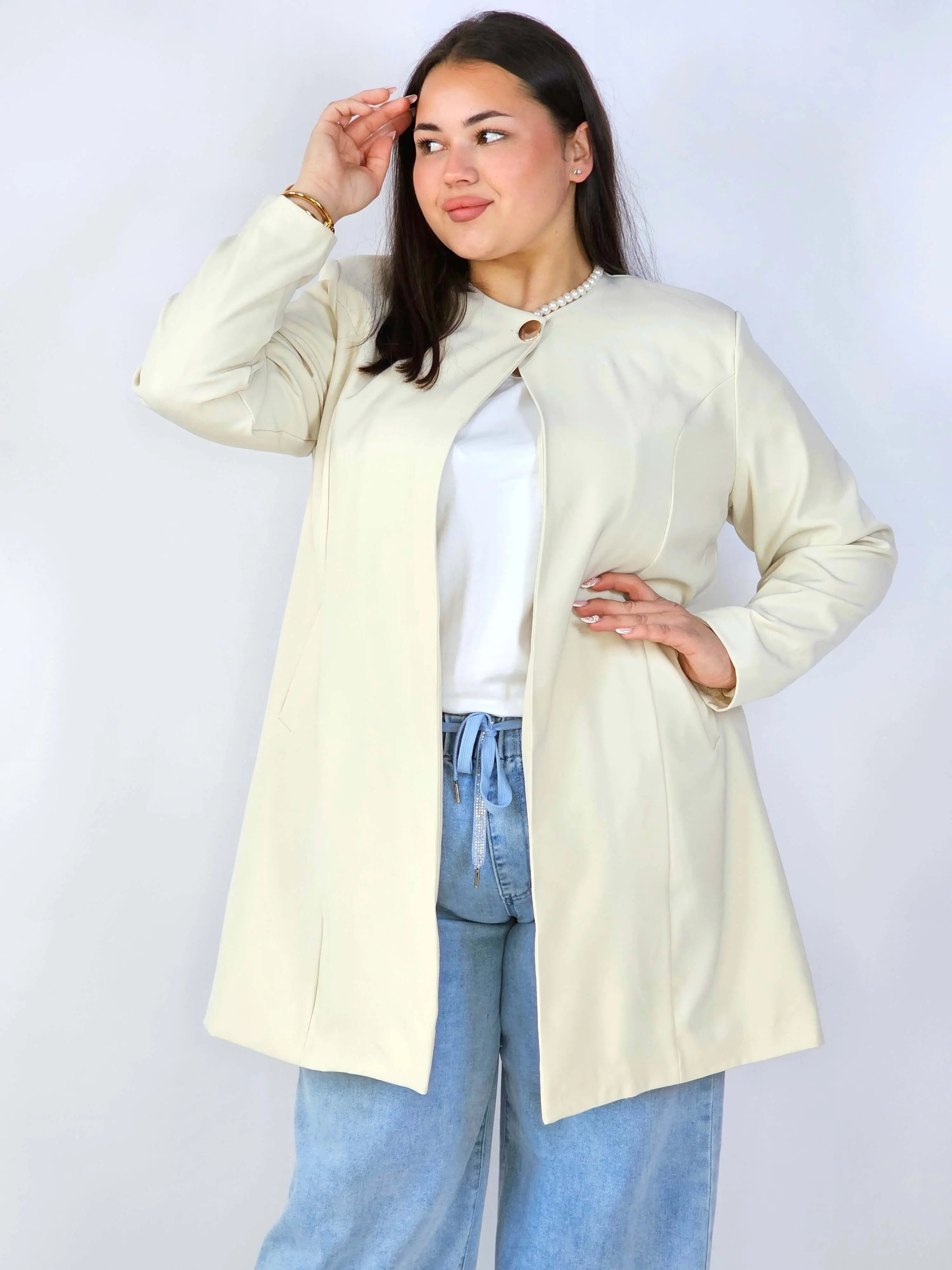 Przedłużana Marynarka Plus Size – Szyk i Komfort w Jednym | StylowaXL Stylowa XL
