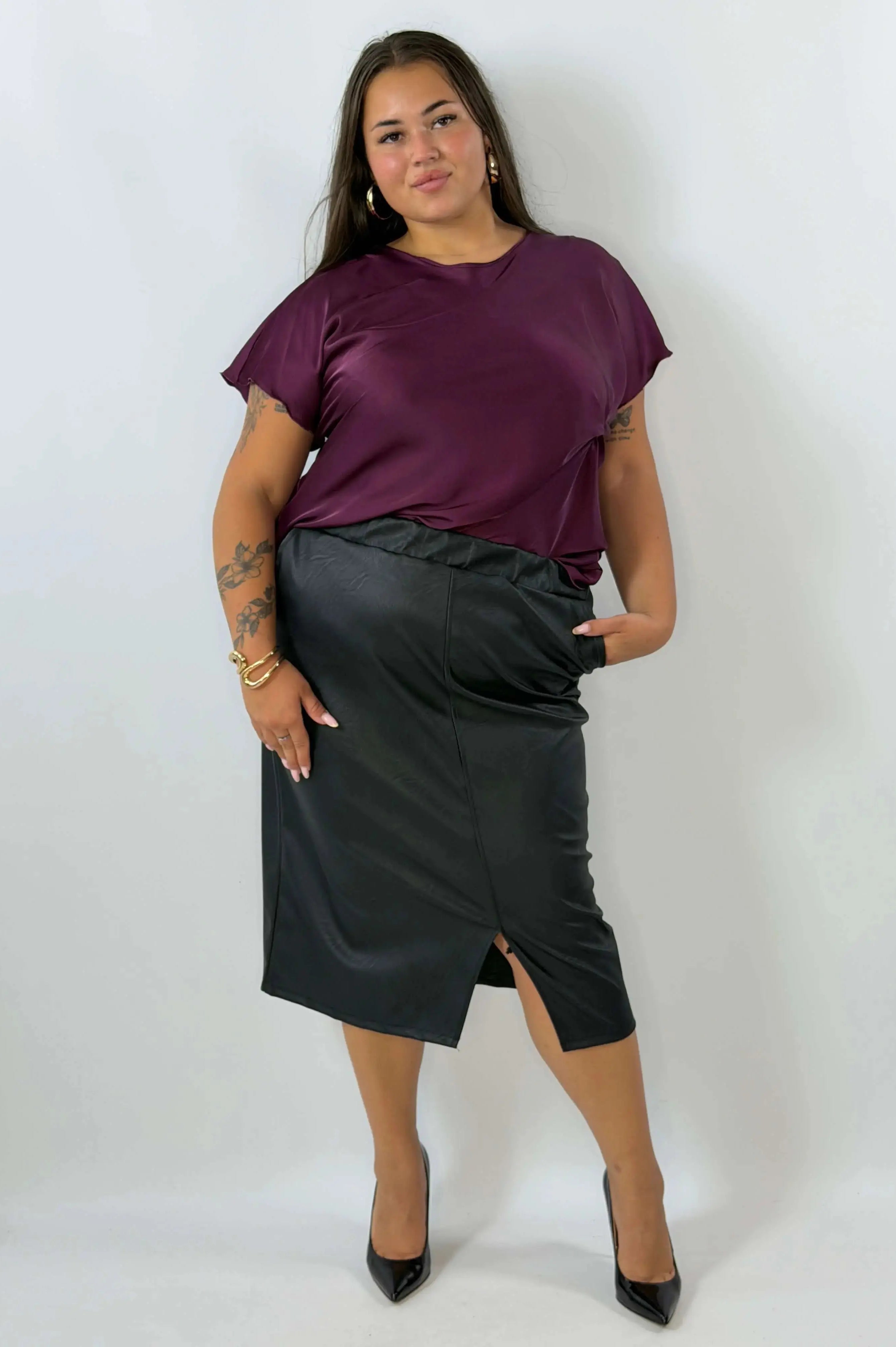 Satynowa bluzka Plus Size z ozdobnym marszczeniem Stylowa XL