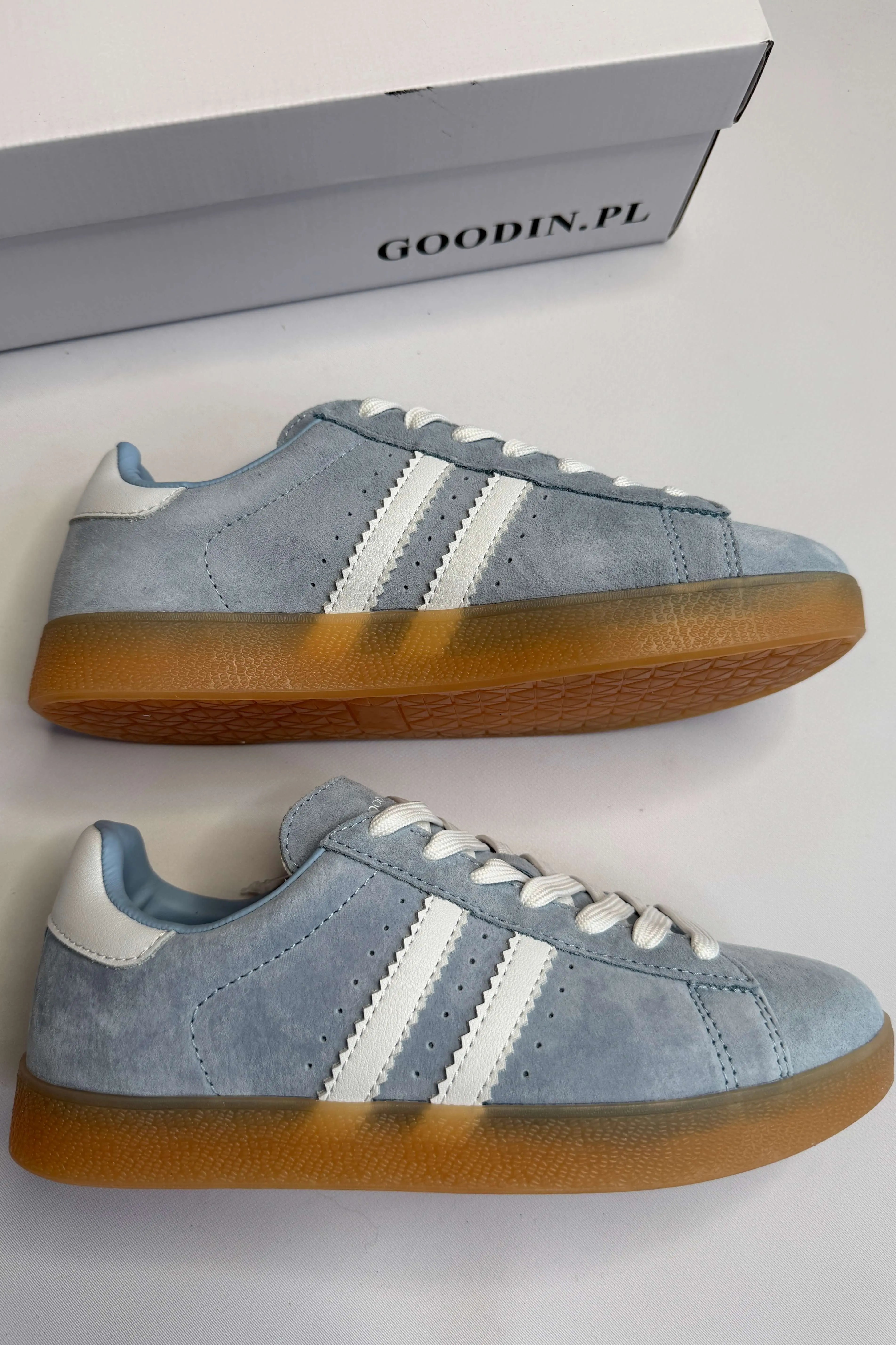 Sneakersy damskie GOODIN błękitne z białymi paskami Stylowa XL