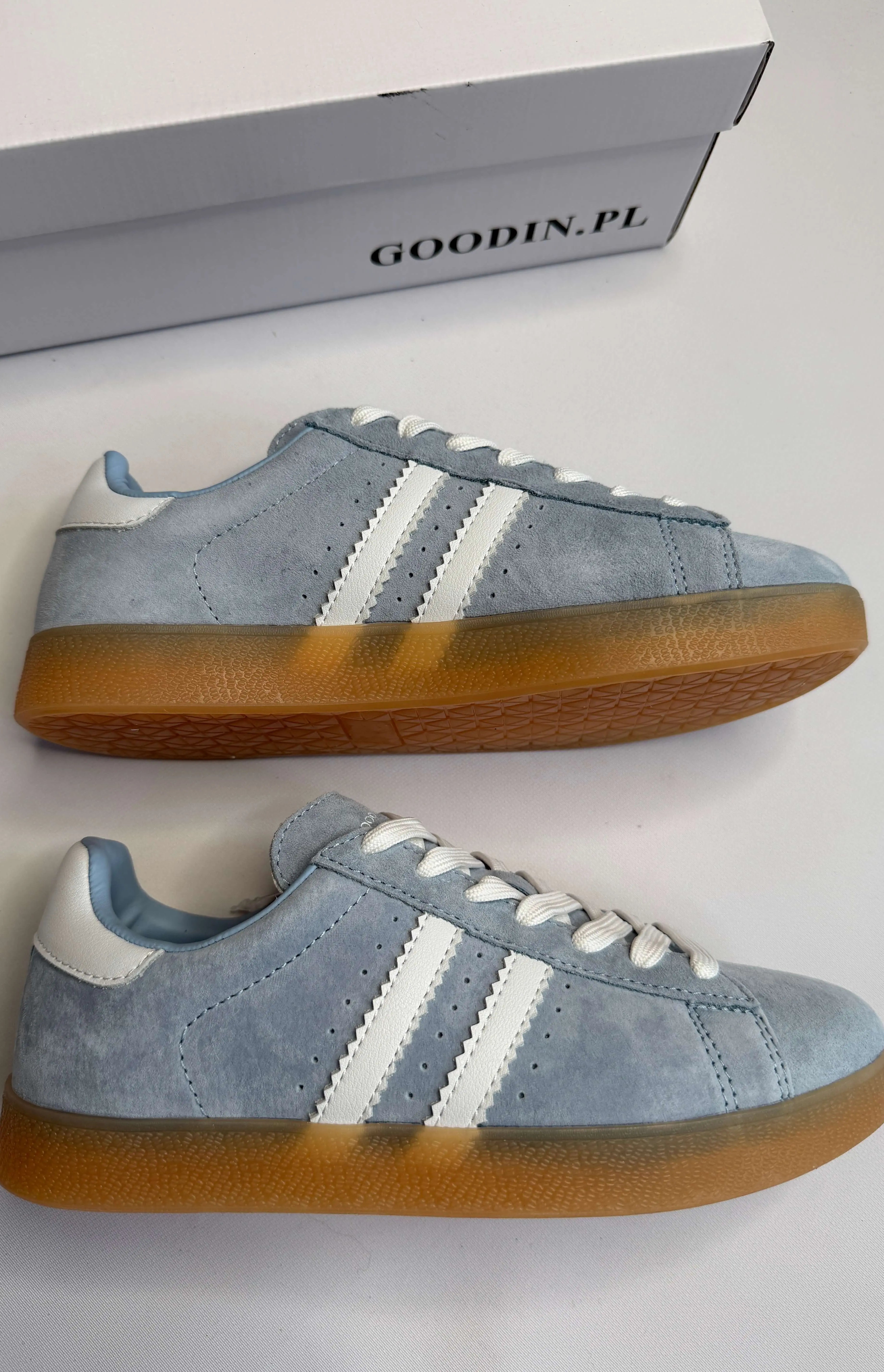 Sneakersy damskie GOODIN błękitne z białymi paskami Stylowa XL