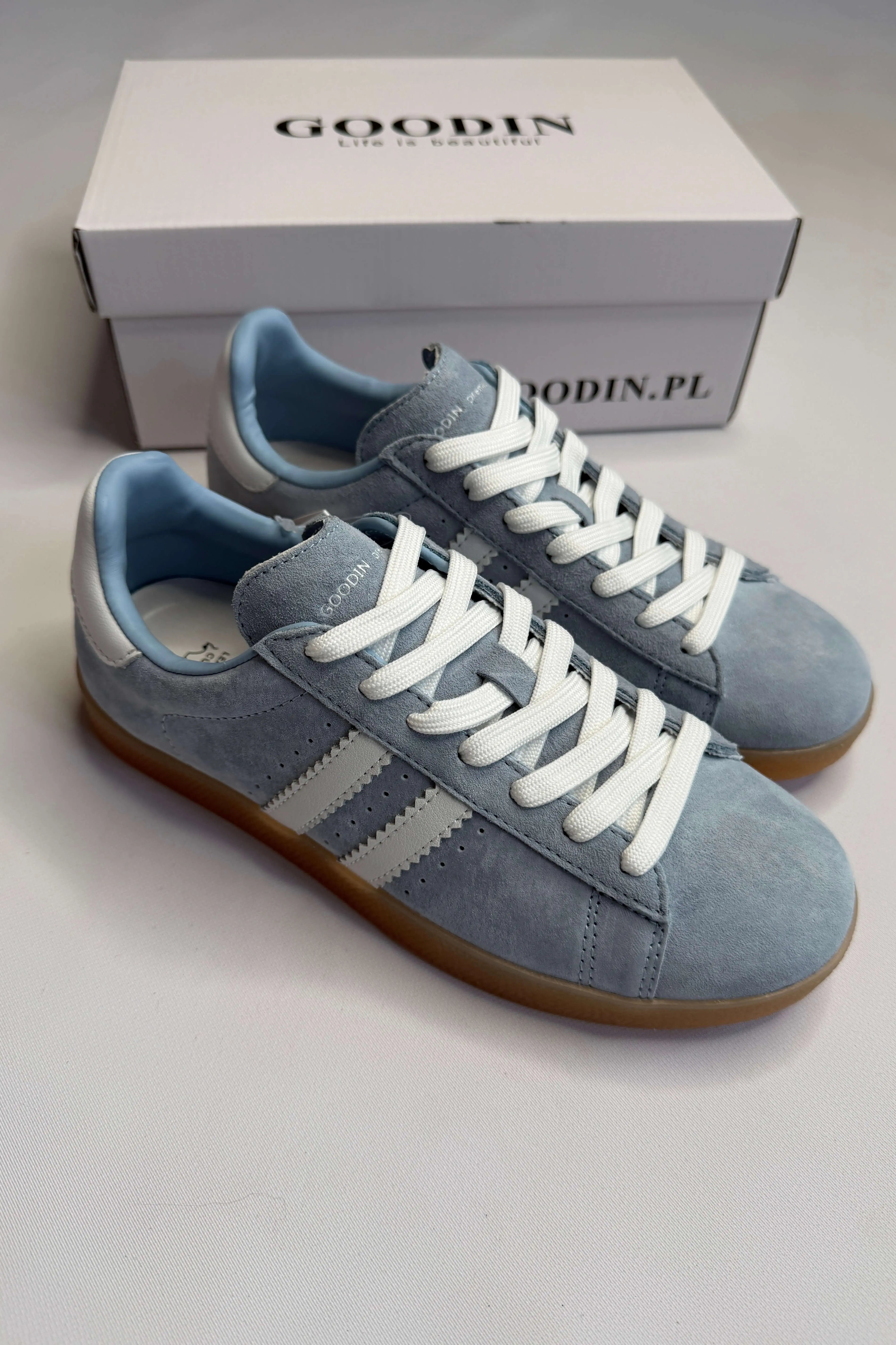 Sneakersy damskie GOODIN błękitne z białymi paskami Stylowa XL