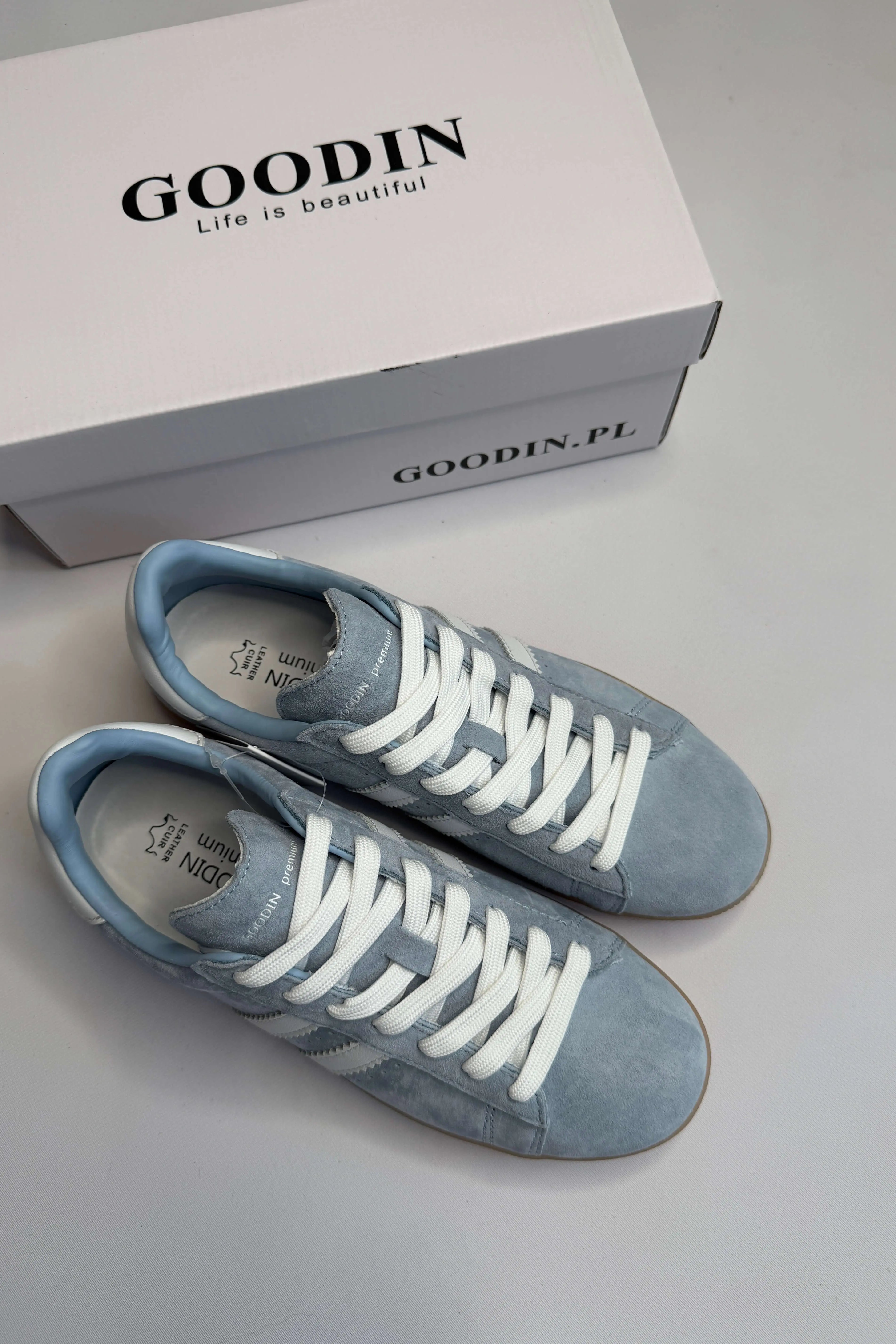 Sneakersy damskie GOODIN błękitne z białymi paskami Stylowa XL