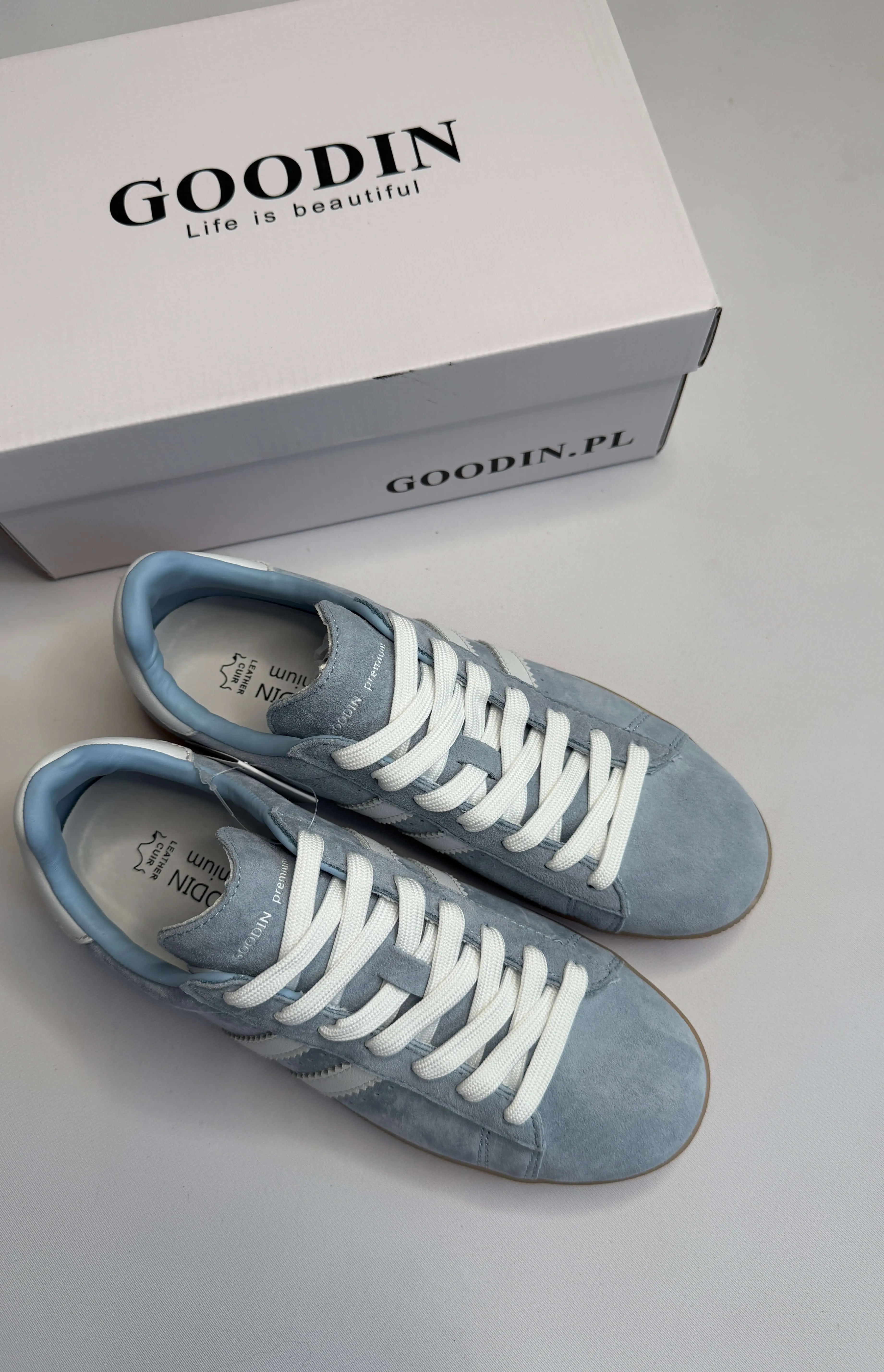 Sneakersy damskie GOODIN błękitne z białymi paskami Stylowa XL