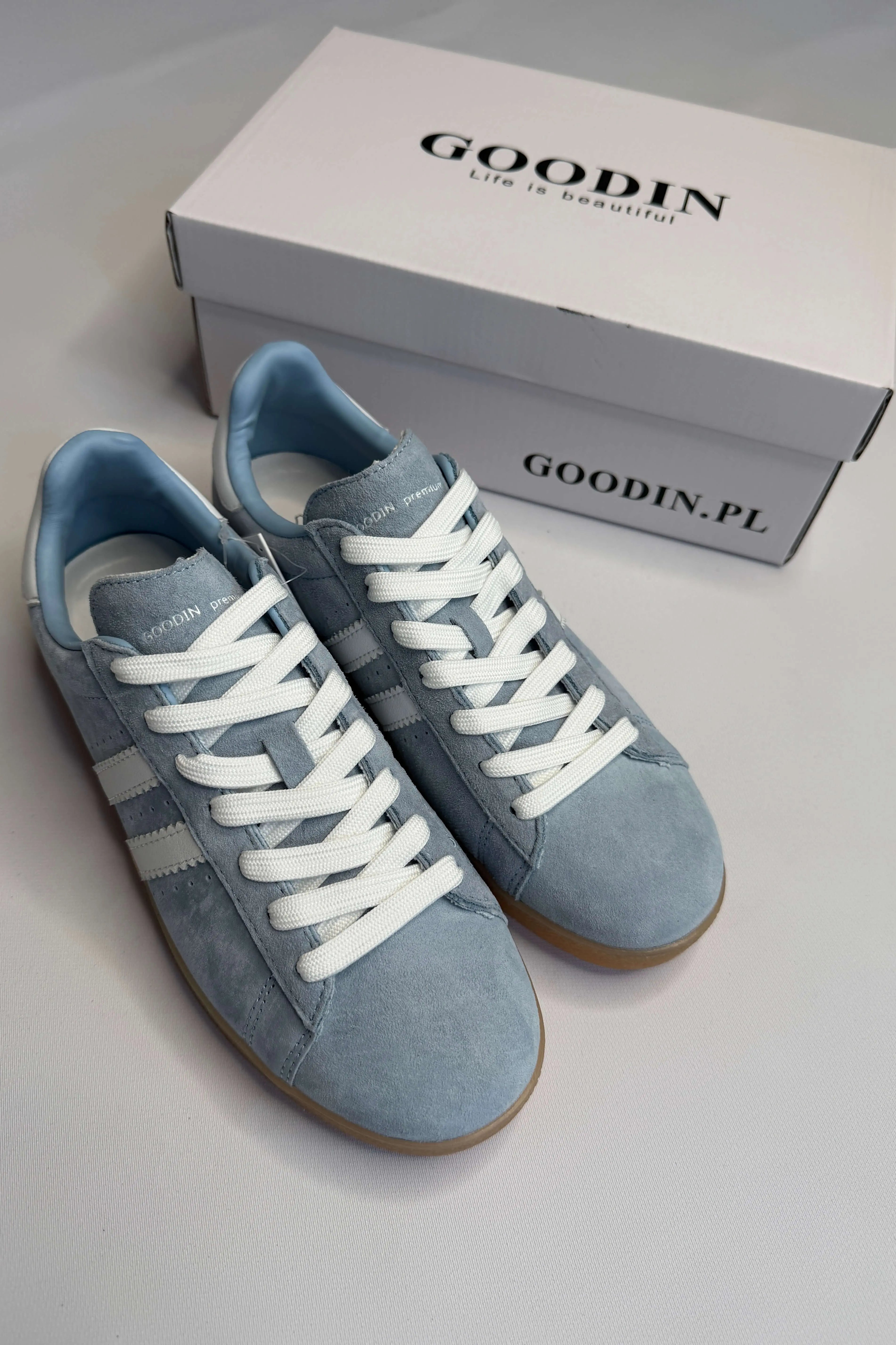 Sneakersy damskie GOODIN błękitne z białymi paskami Stylowa XL