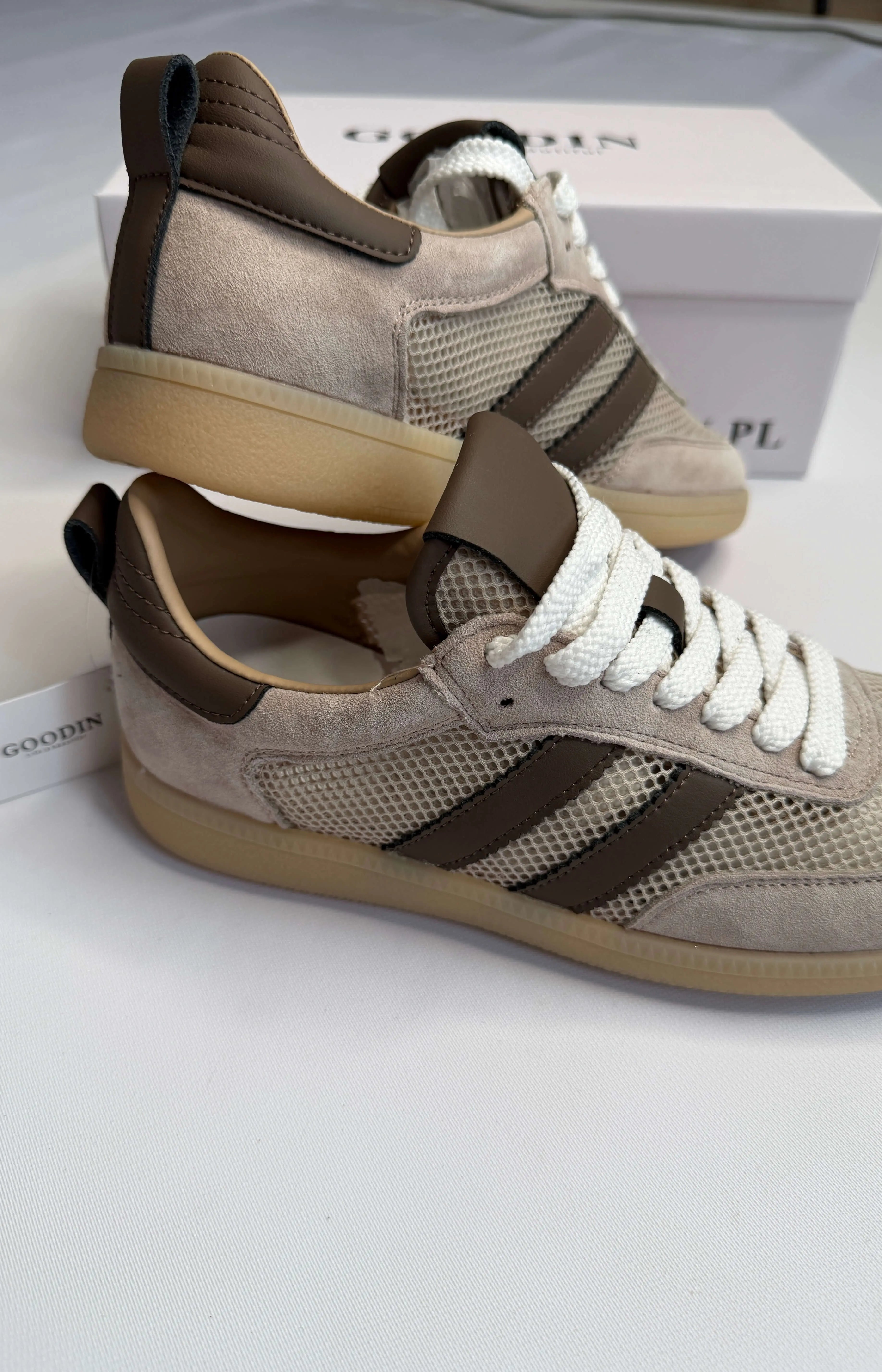 Sneakersy damskie beżowe z siateczką i brązowymi paskami Goodin Stylowa XL