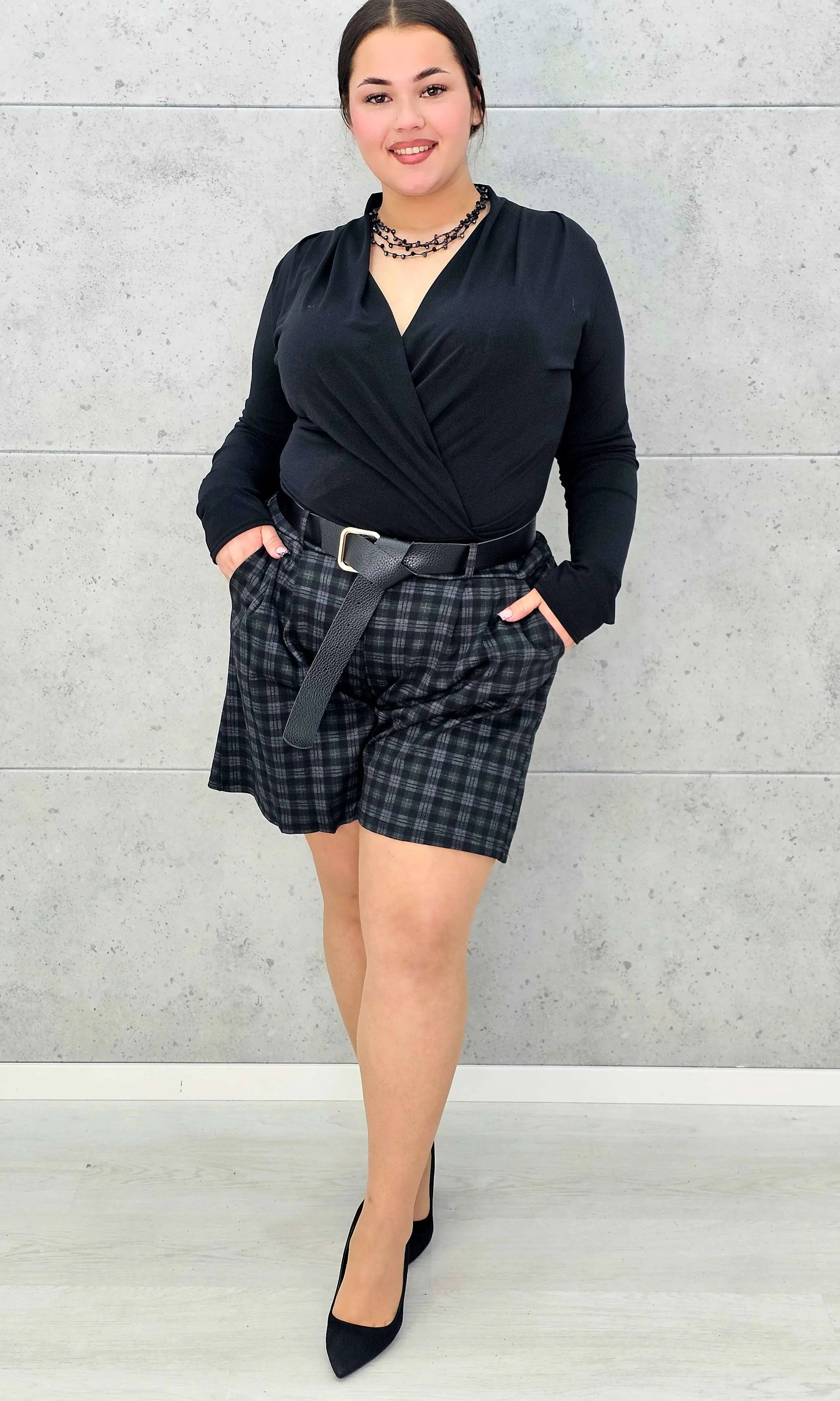 Spodenki plus size w kratę – elegancja i wygoda w modnym wydaniu Stylowa XL Stylowa XL