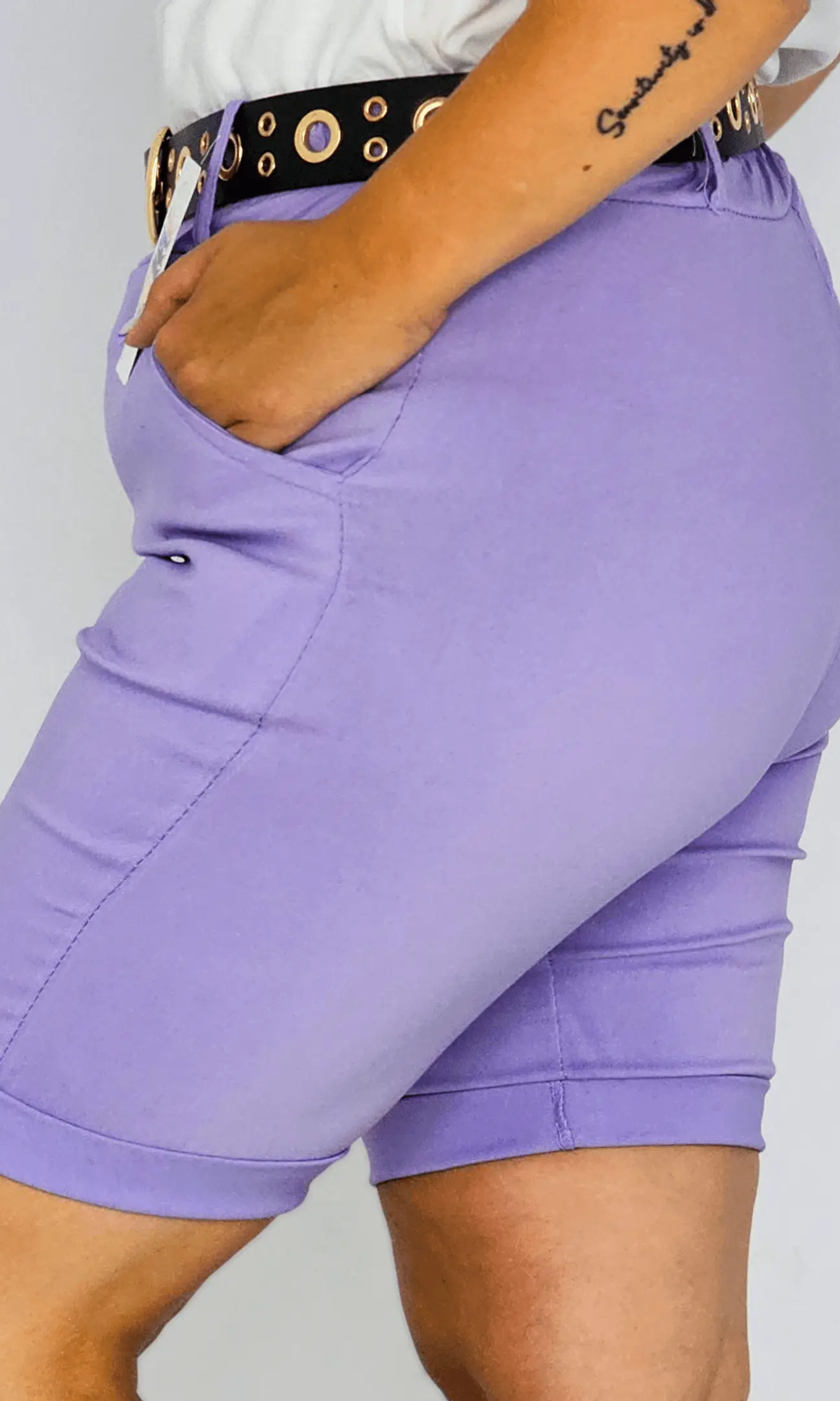 Spodenki z paskiem dostępne w kolorach Stylowa XL