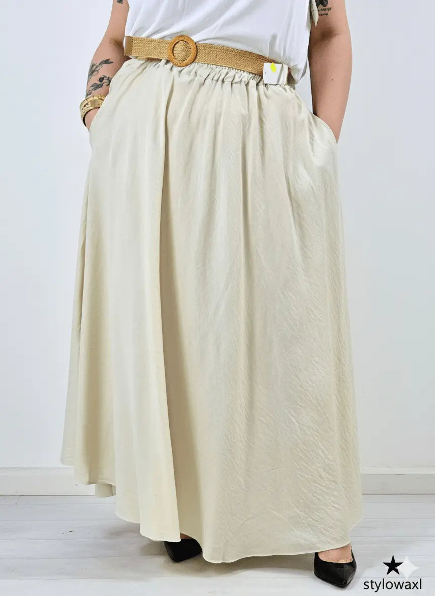 Spódnica maxi plus size – lejąca, rozkloszowana spódnica XXL z gumką w pasie i paskiem Stylowa XL