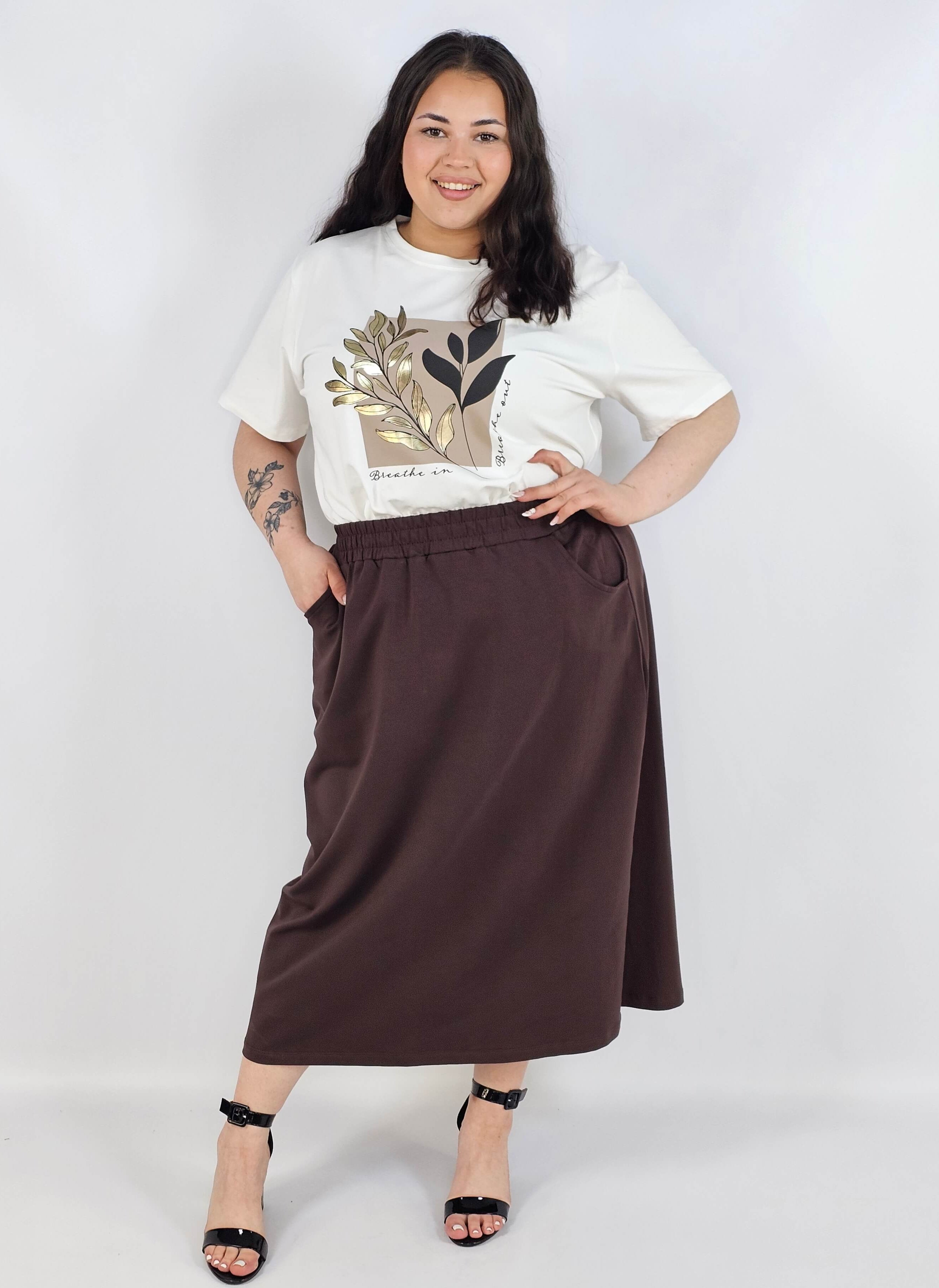 Spódnica midi plus size z kieszeniami – stylowa, wygodna i kobieca Stylowa XL