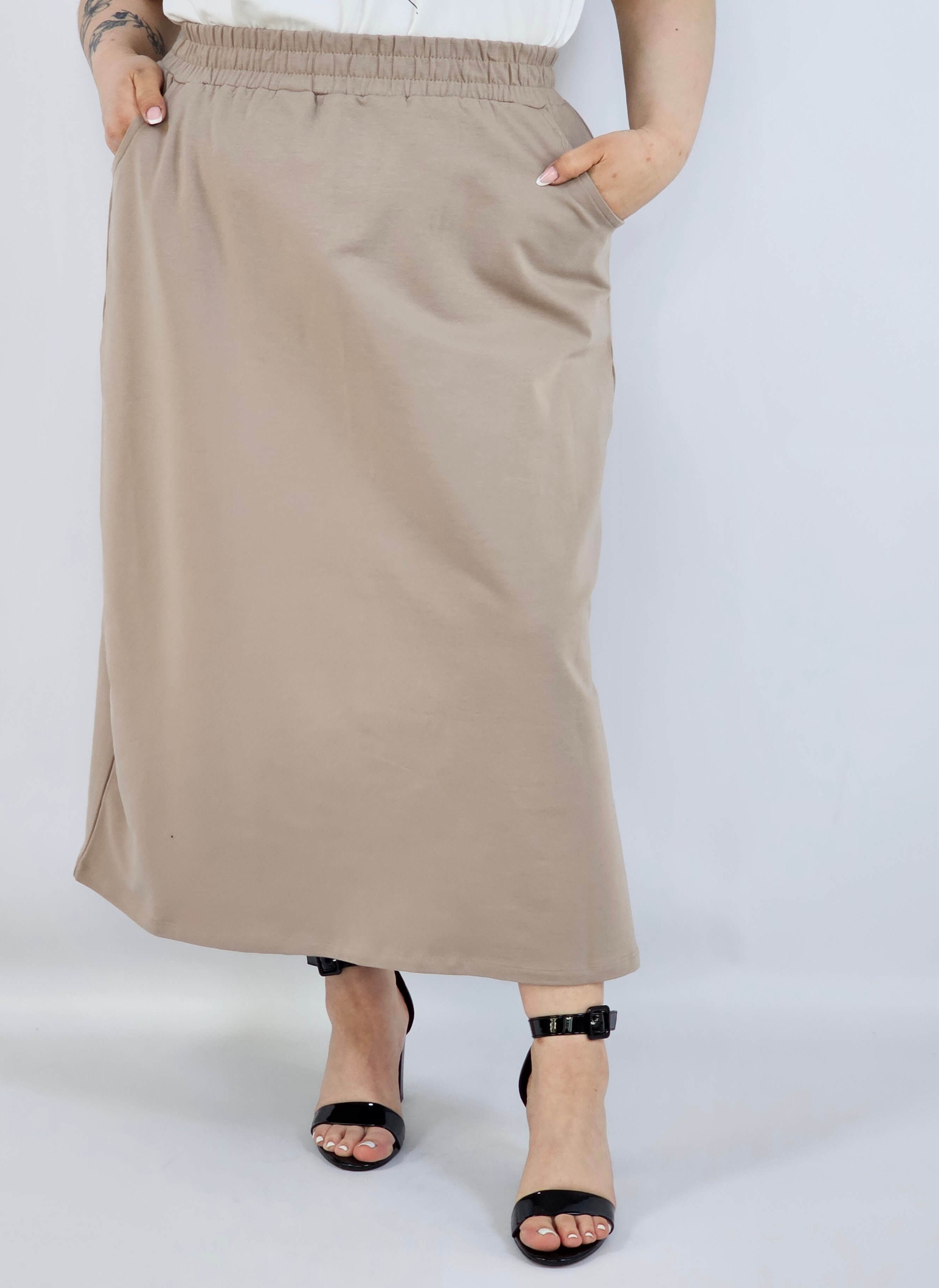 Spódnica midi plus size z kieszeniami – stylowa, wygodna i kobieca Stylowa XL