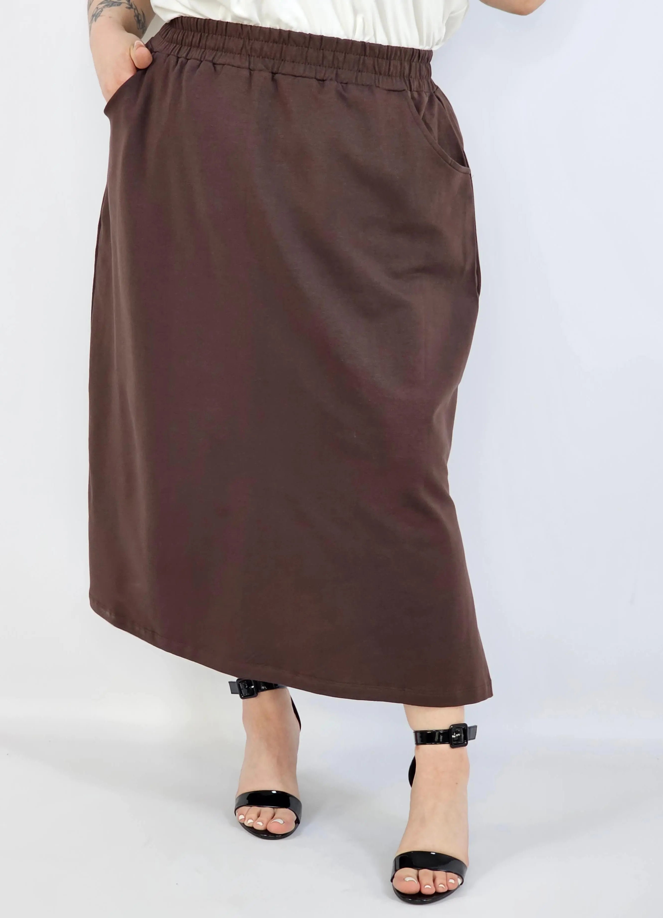 Spódnica midi plus size z kieszeniami – stylowa, wygodna i kobieca Stylowa XL