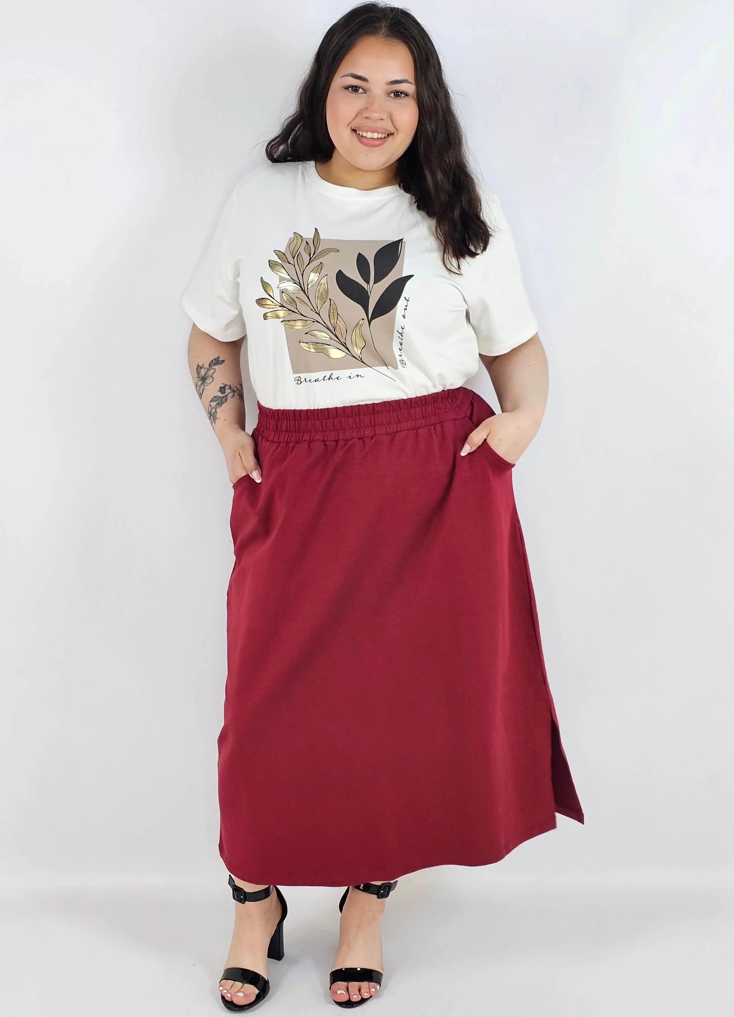 Spódnica midi plus size z kieszeniami – stylowa, wygodna i kobieca Stylowa XL