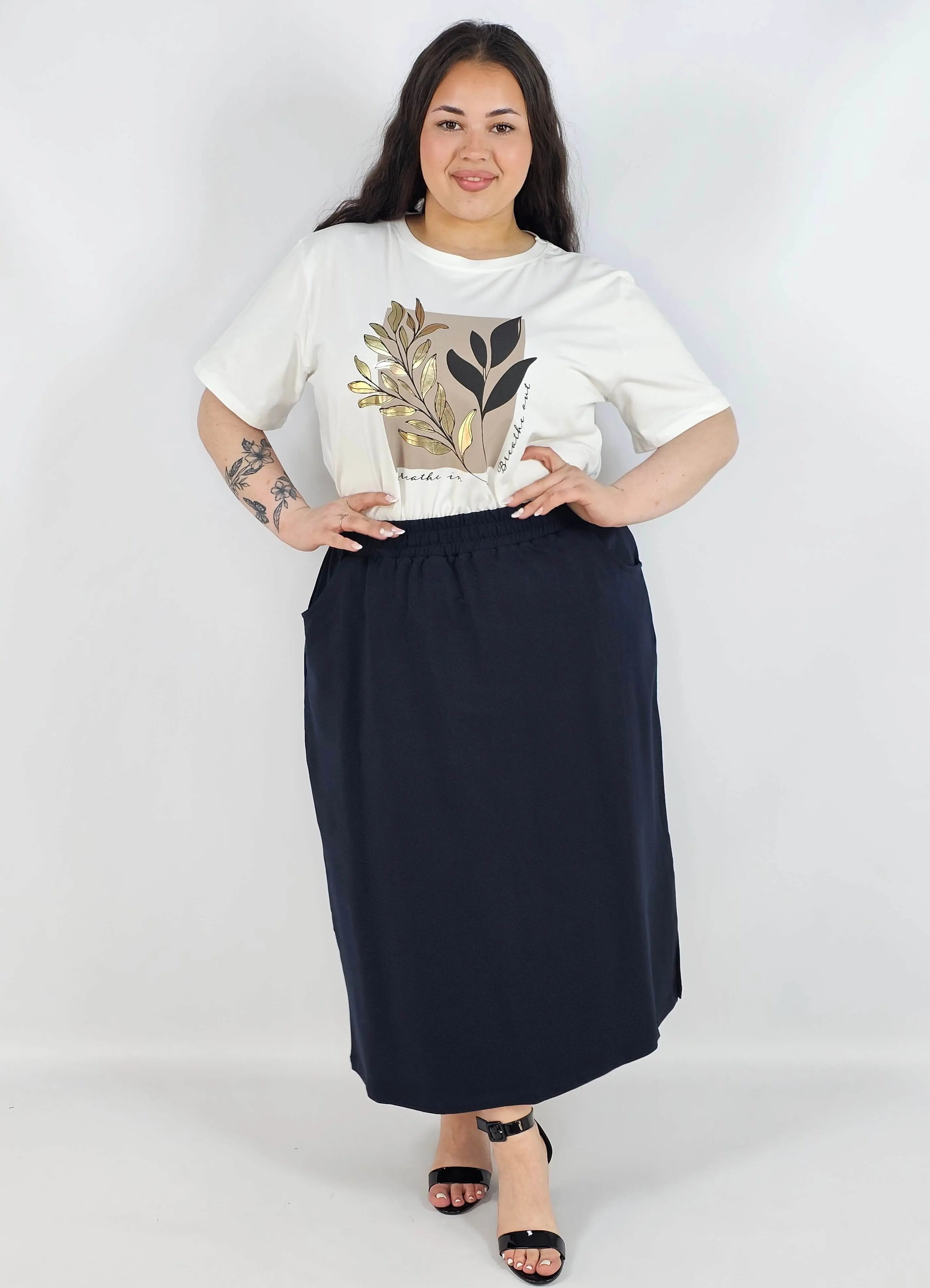 Spódnica midi plus size z kieszeniami – stylowa, wygodna i kobieca Stylowa XL