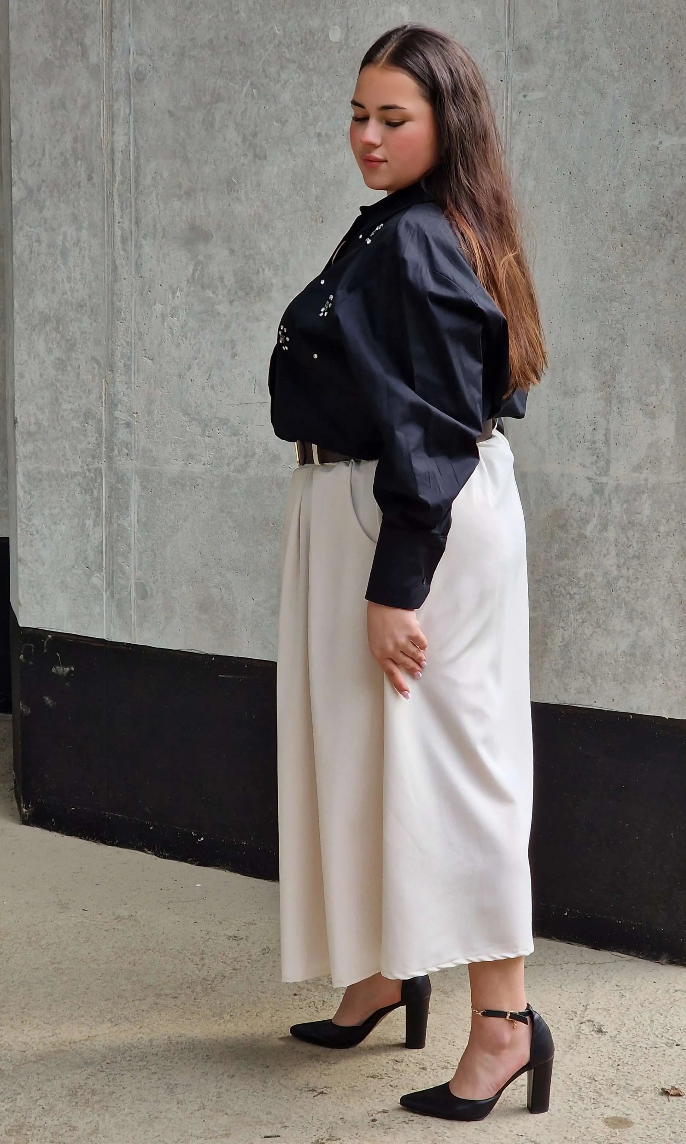 Spódnica midi z paskiem Stylowa XL