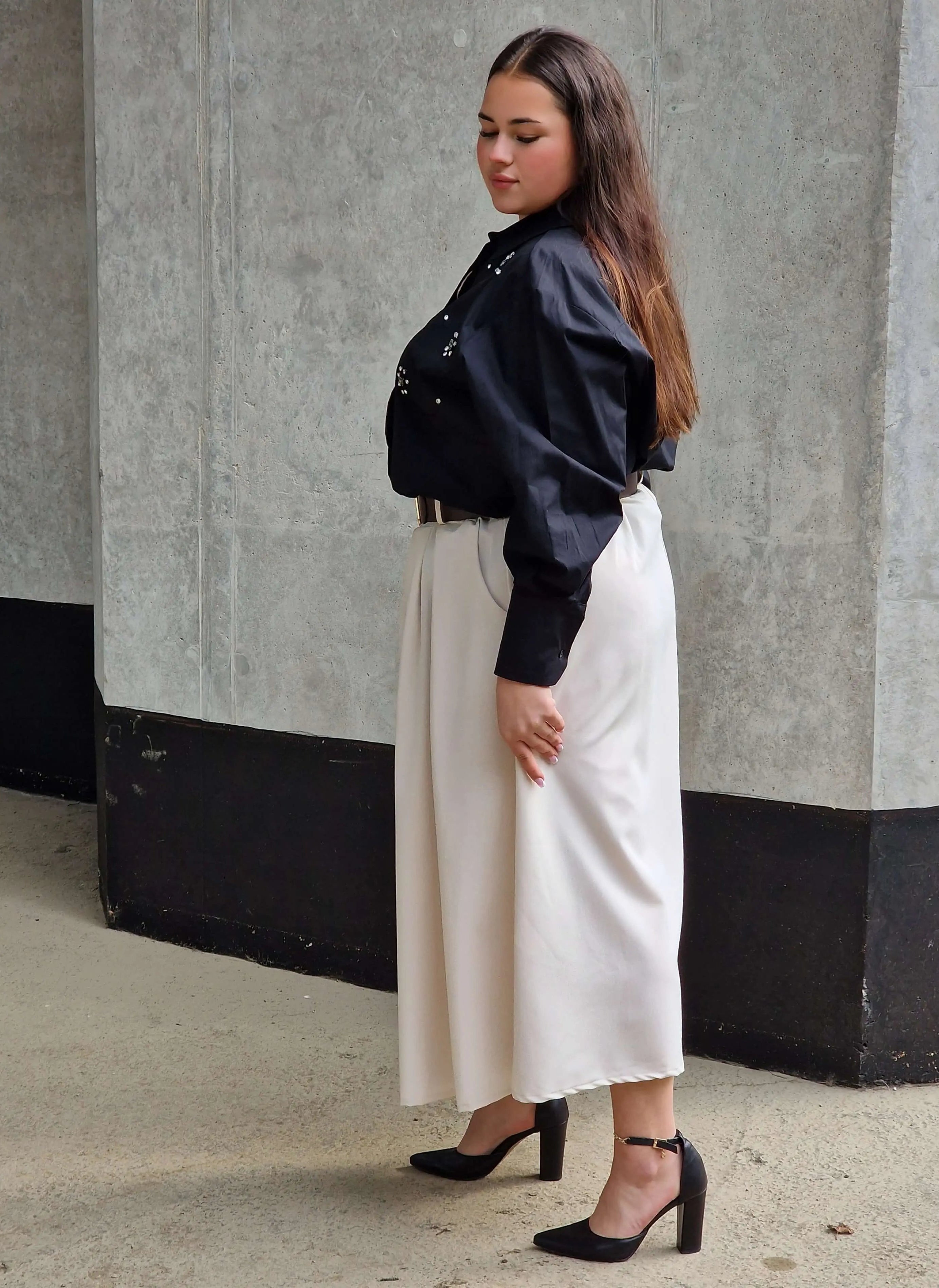 Spódnica midi z paskiem Stylowa XL