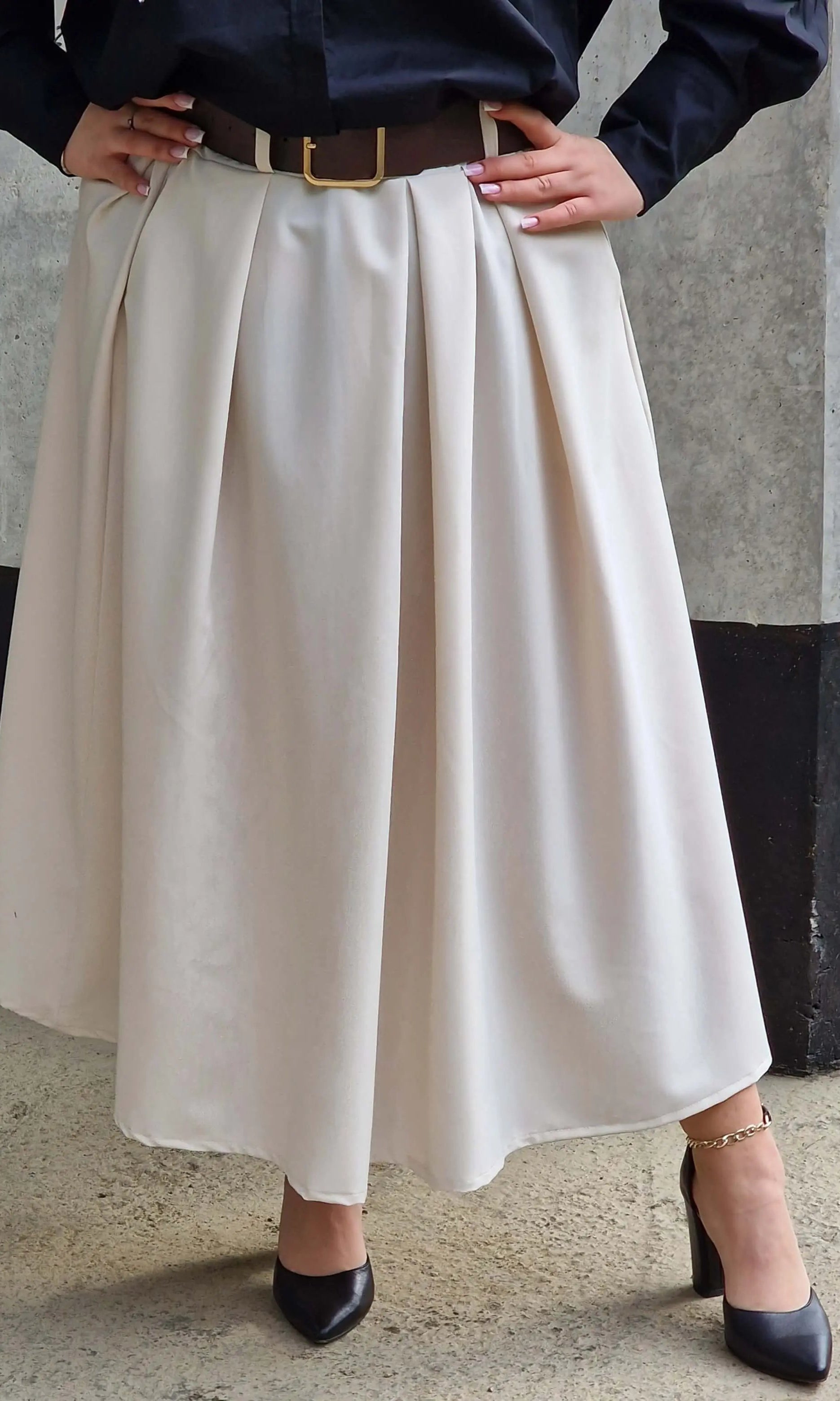 Spódnica midi z paskiem Stylowa XL