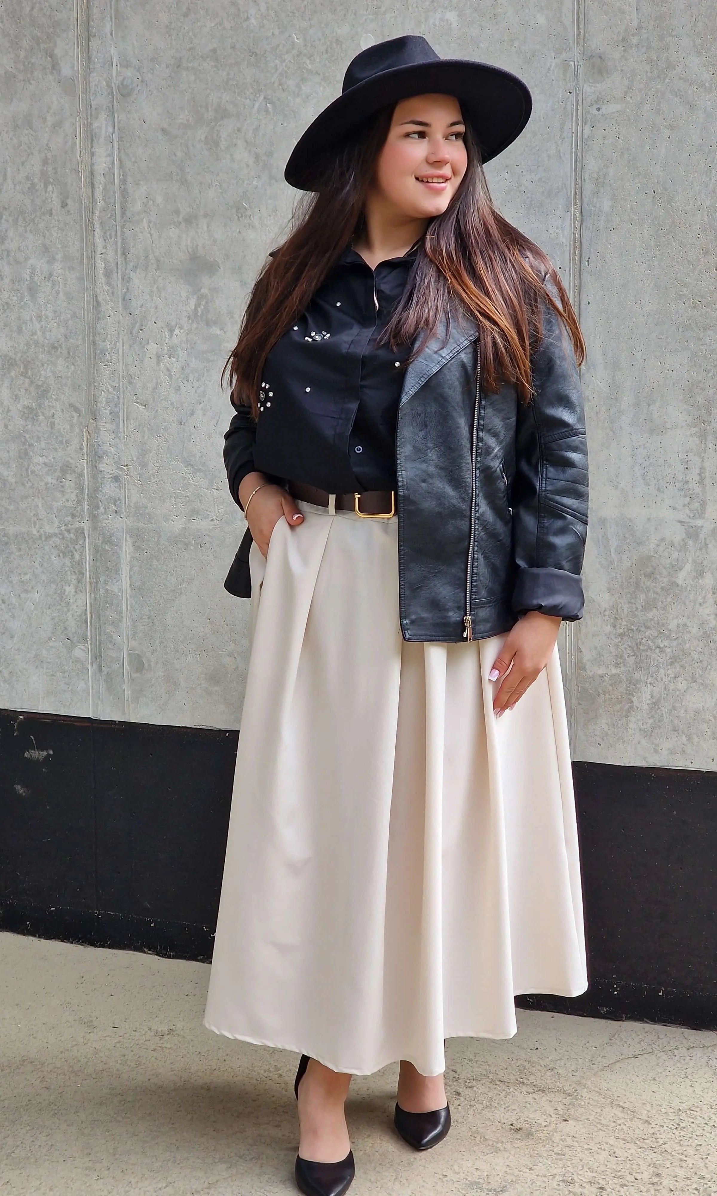 Spódnica midi z paskiem Stylowa XL