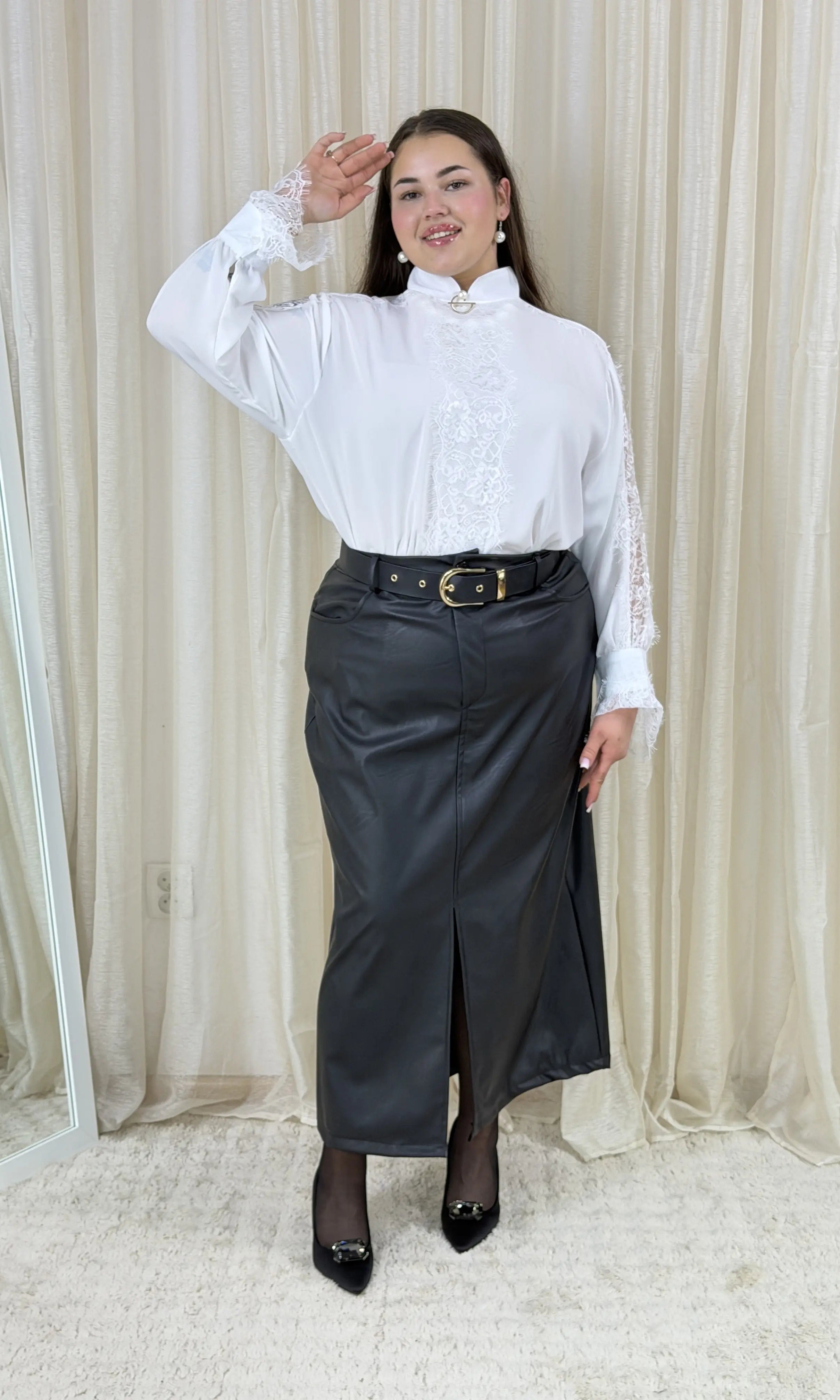 Spódnica plus size z eko skóry z eleganckim paskiem – czarna i brązowa Stylowa XL