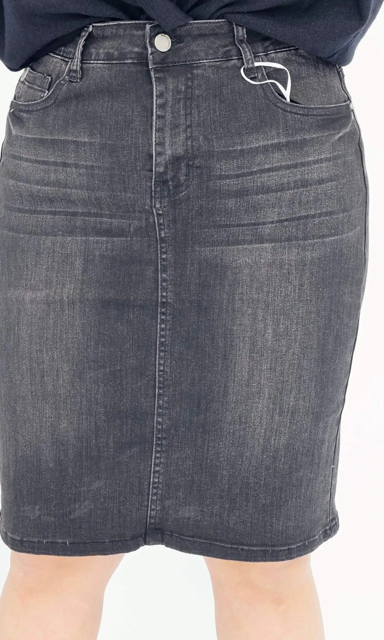 Spódnica w kolorze ciemnego jeansu - rozmiar 40 Stylowa XL