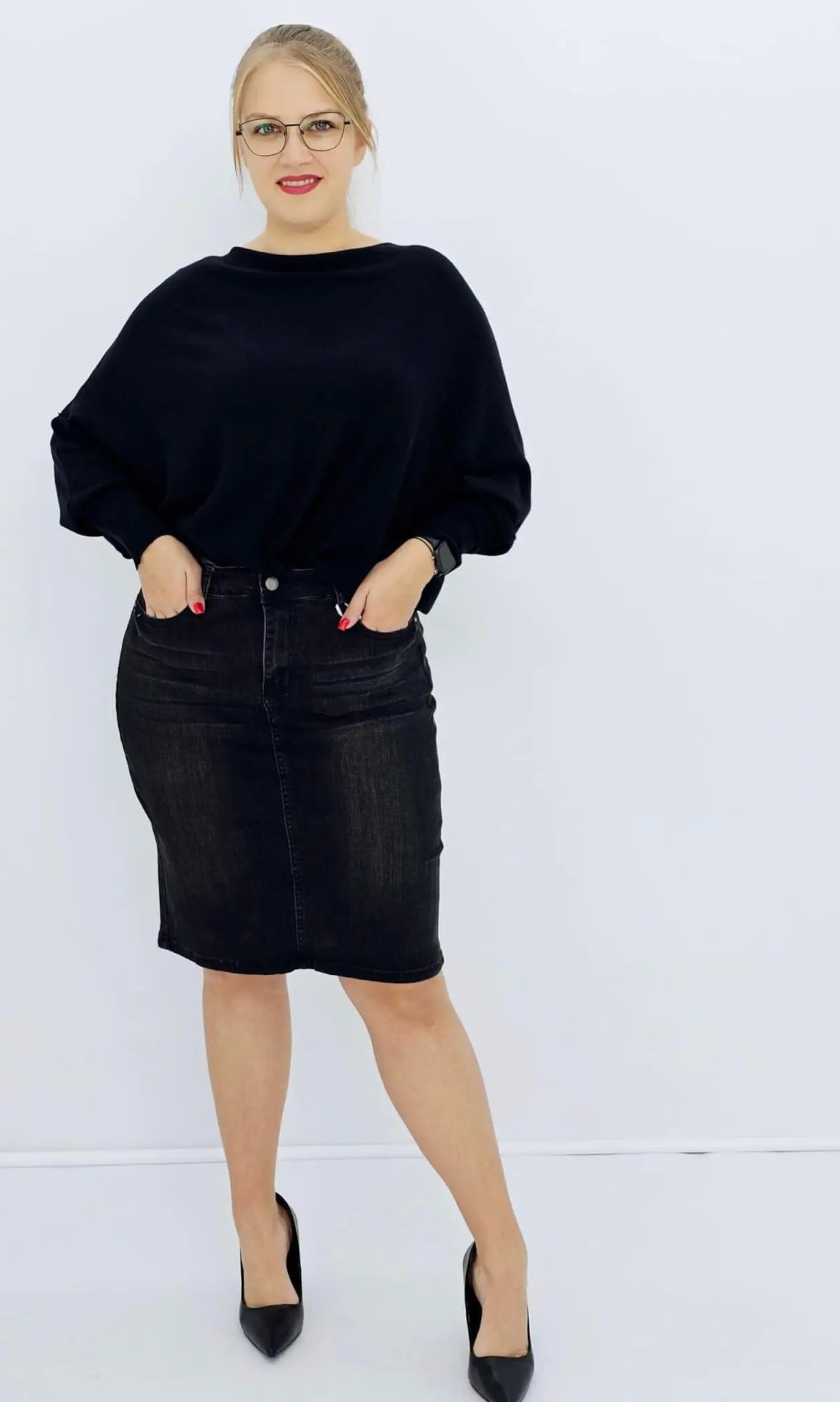 Spódnica w kolorze ciemnego jeansu - rozmiar 40 Stylowa XL