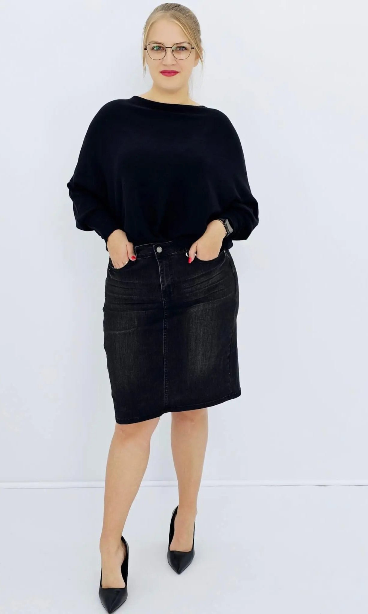 Spódnica w kolorze ciemnego jeansu - rozmiar 40 Stylowa XL