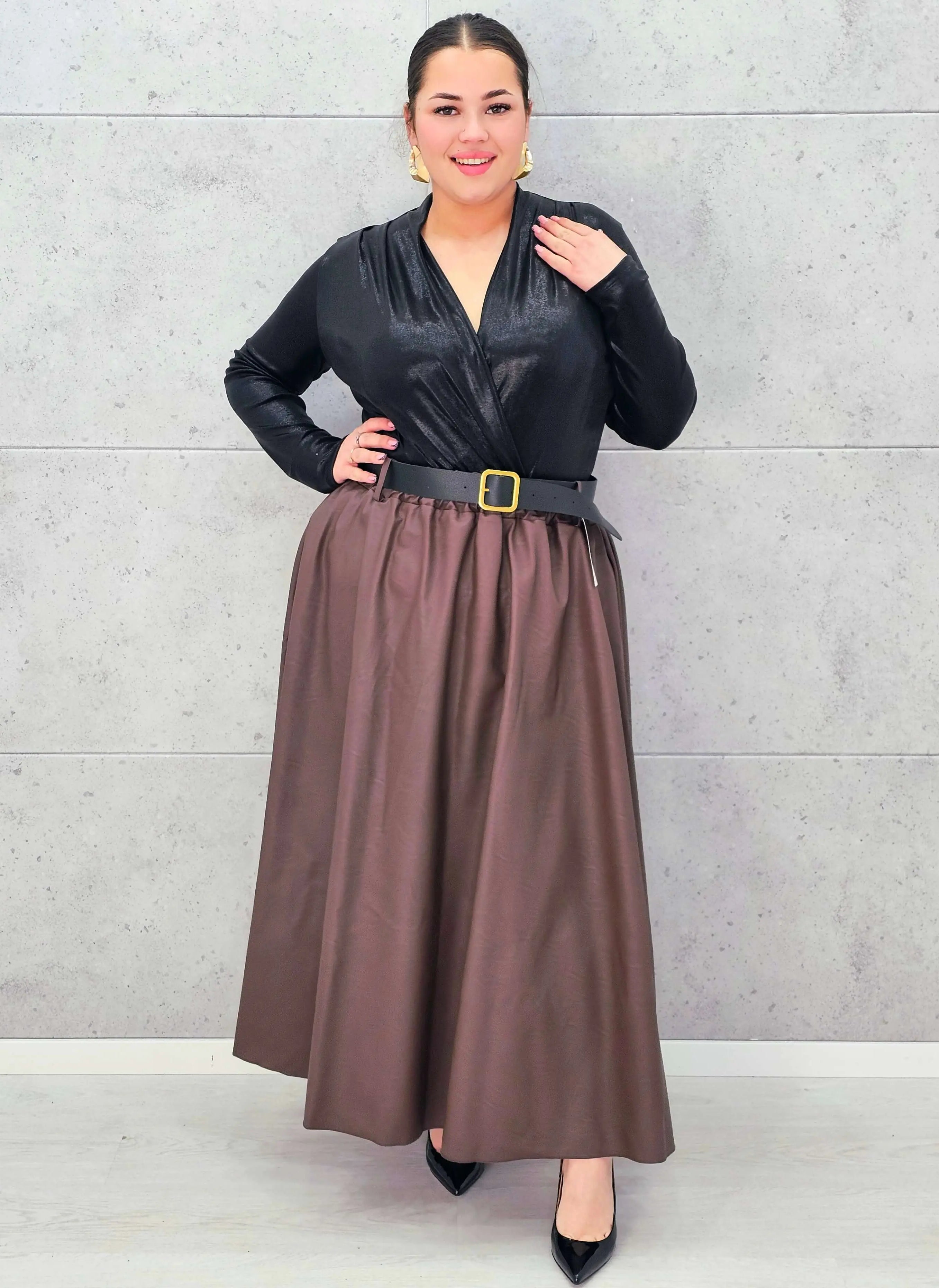 Spódnica z Ekoskóry Plus Size StylowaXL – Elegancja i Wygoda dla Kobiet XXL Stylowa XL