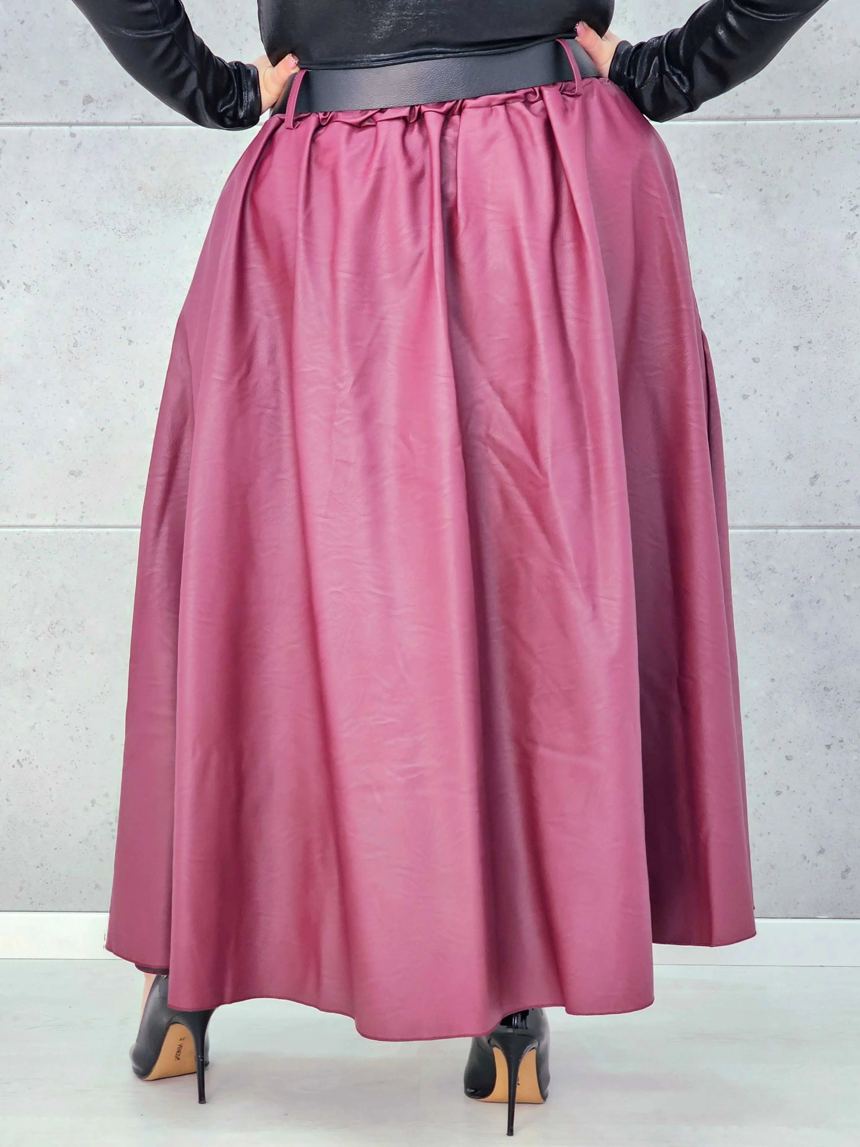 Spódnica z Ekoskóry Plus Size StylowaXL – Elegancja i Wygoda dla Kobiet XXL Stylowa XL