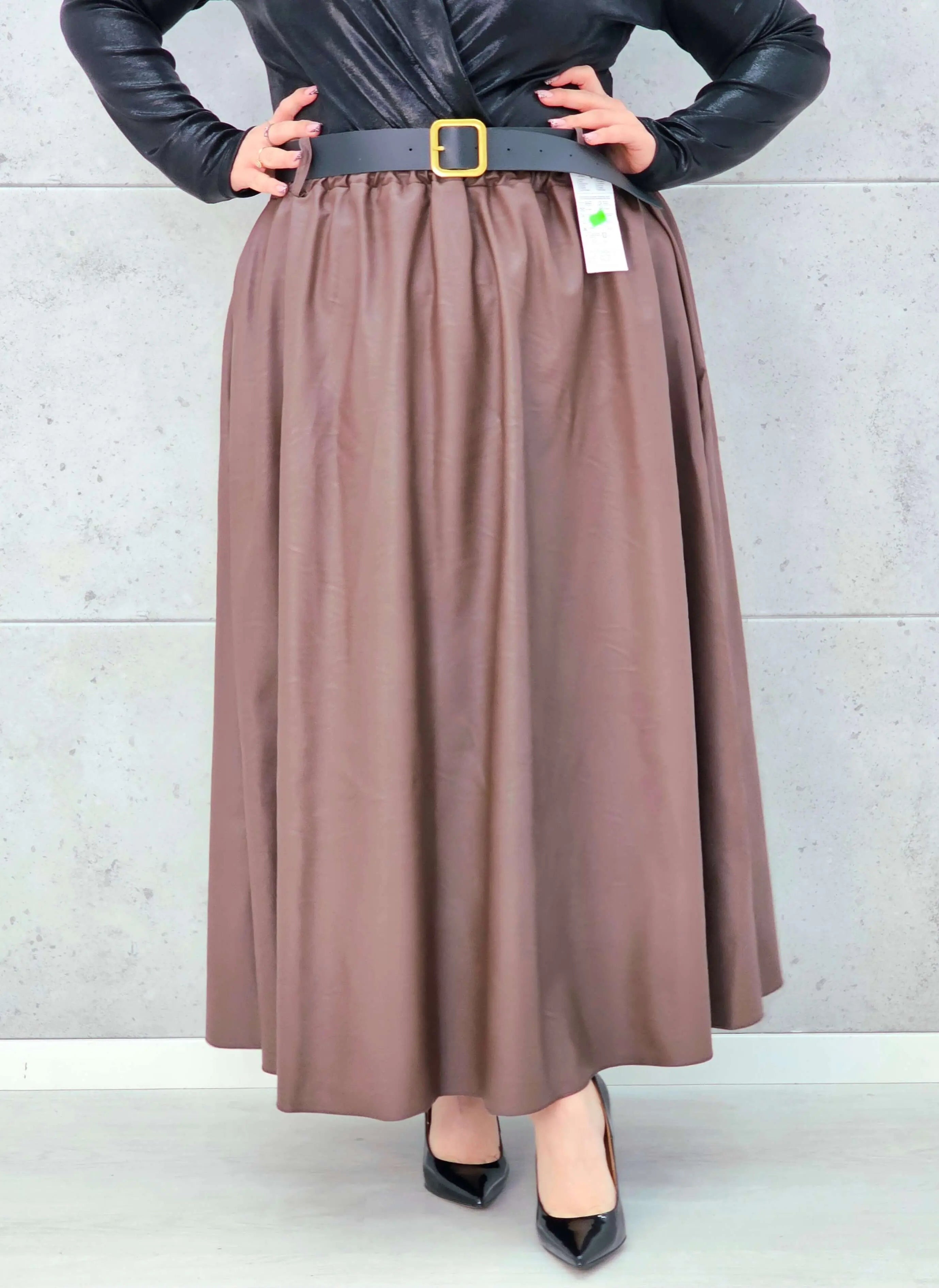 Spódnica z Ekoskóry Plus Size StylowaXL – Elegancja i Wygoda dla Kobiet XXL Stylowa XL