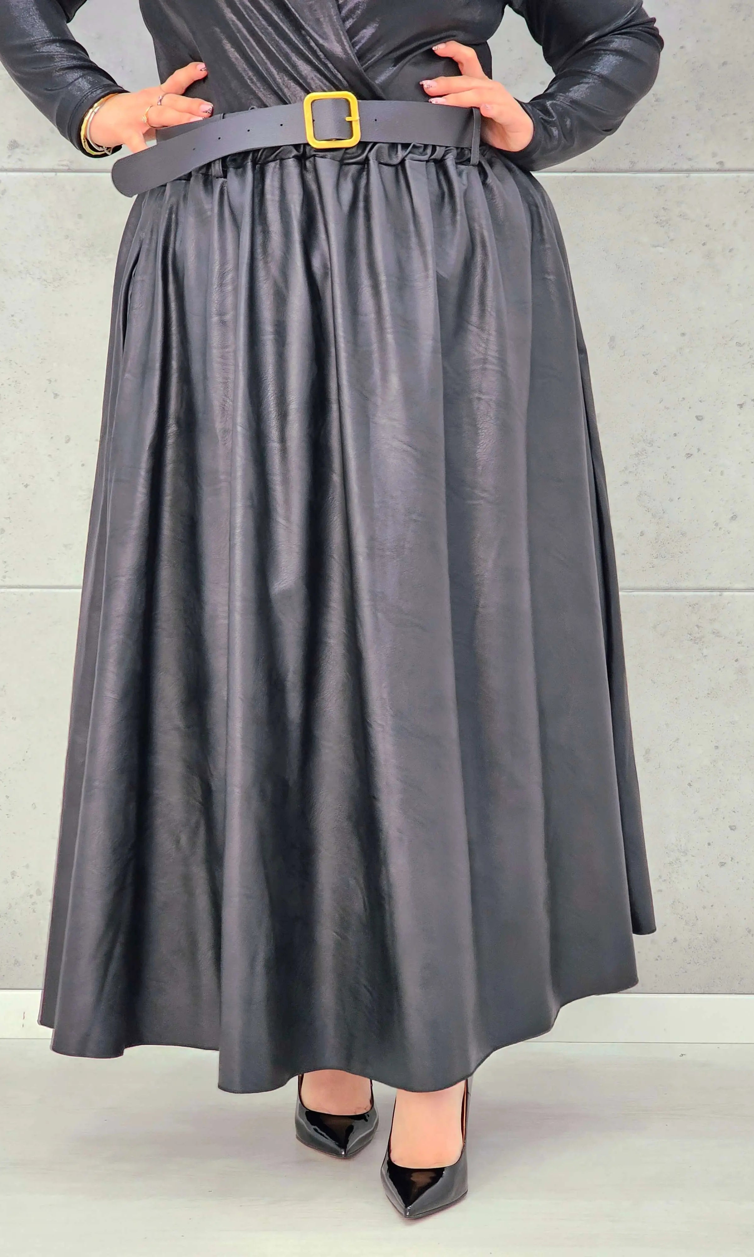 Spódnica z Ekoskóry Plus Size StylowaXL – Elegancja i Wygoda dla Kobiet XXL Stylowa XL
