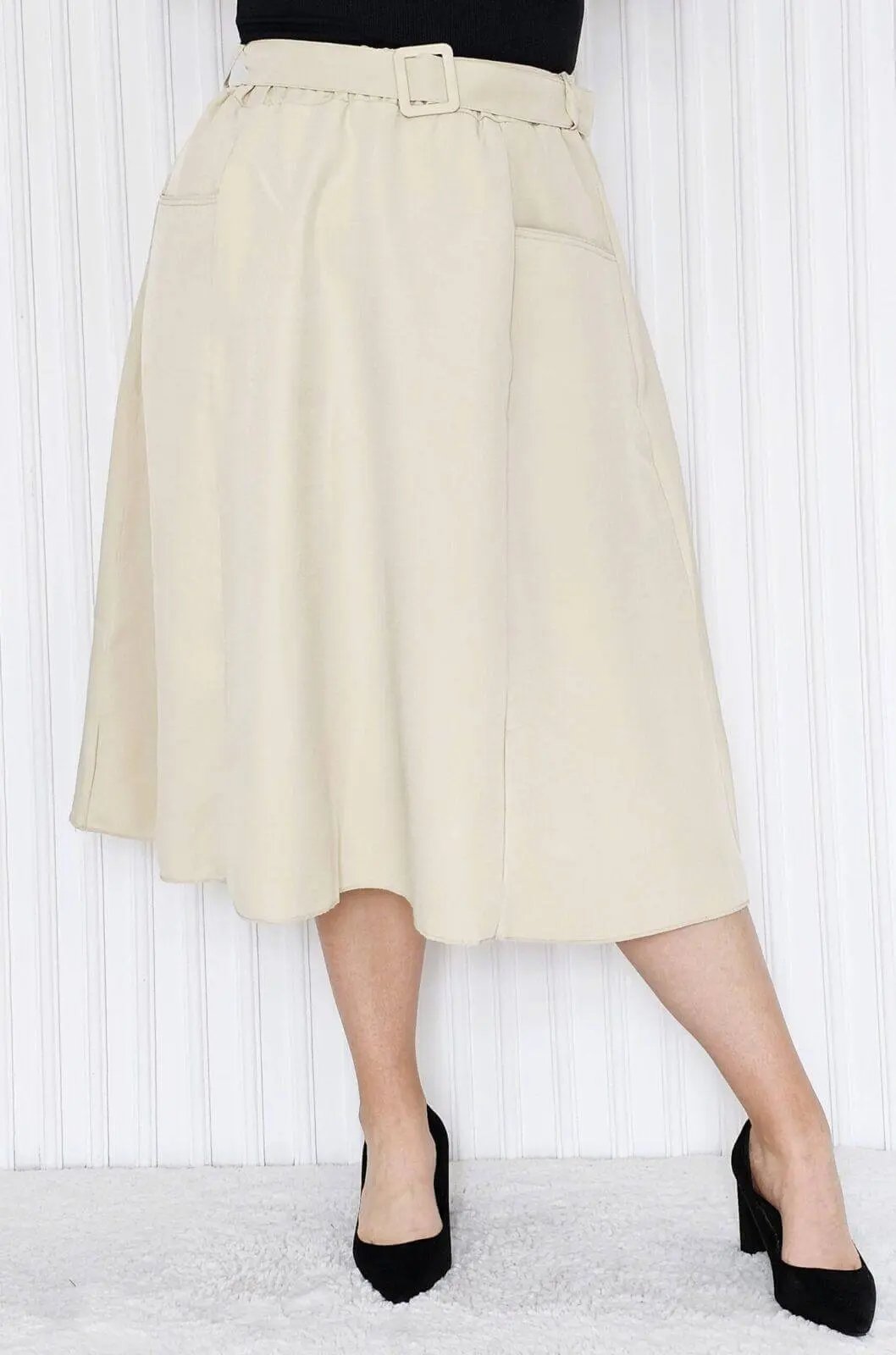 Spódnica z paskiem w tali - beż Stylowa XL