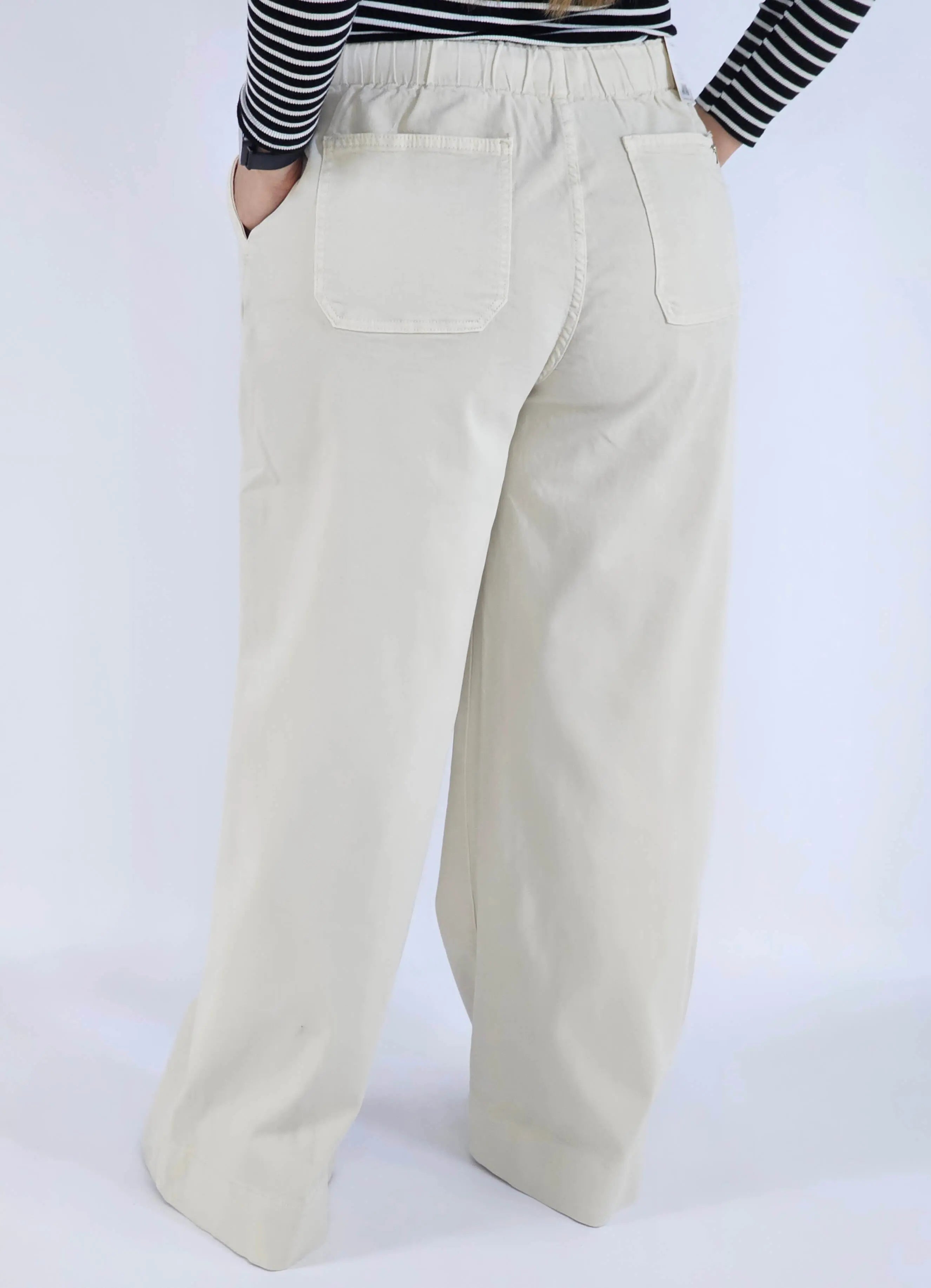 Spodnie Plus Size Beżowe z Gumką w Pasie – Wygodne i Stylowe XXL Stylowa XL