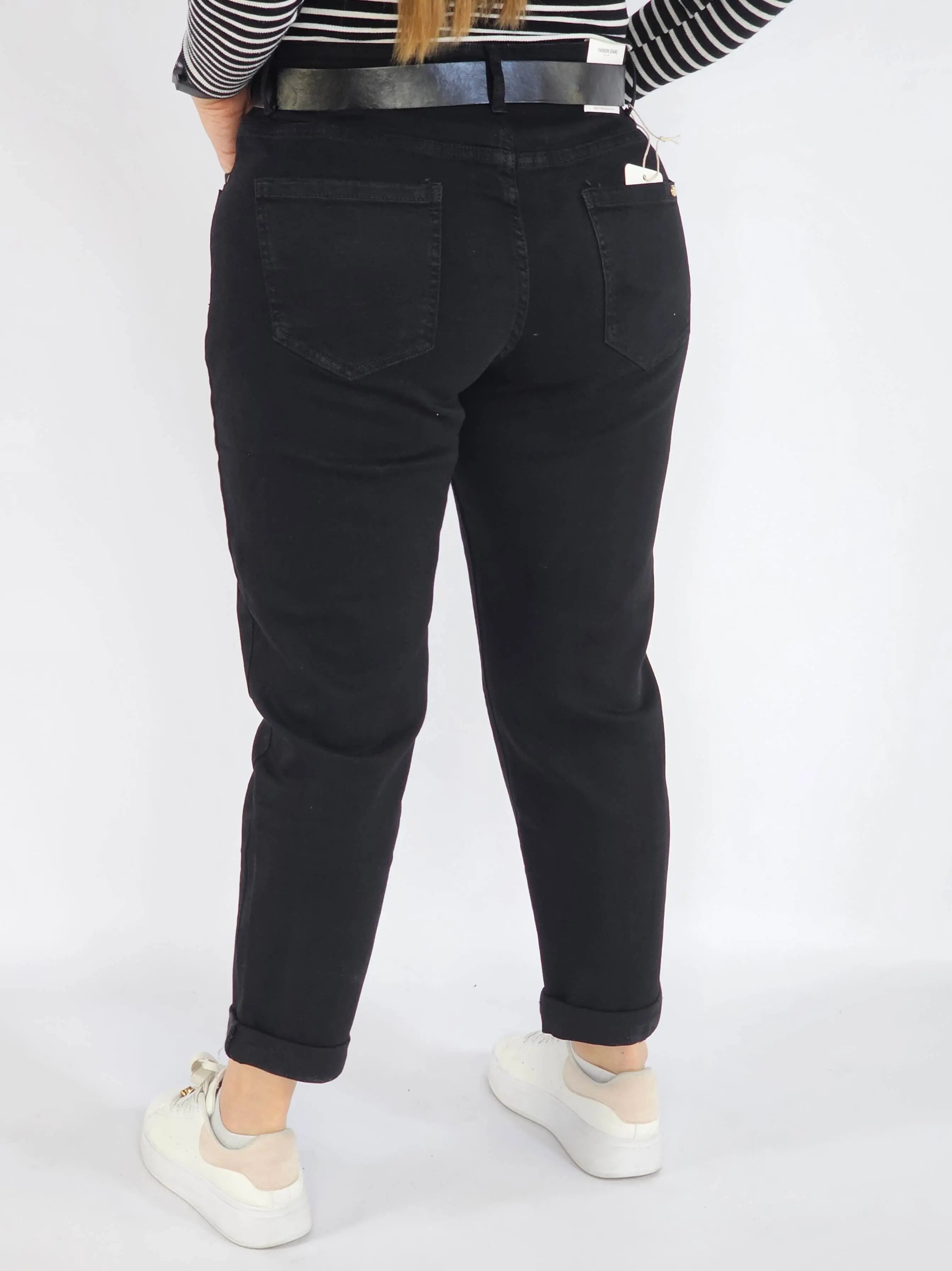 Spodnie Plus Size Czarne Jeansy z Paskiem – Klasyczne i Wyszczuplające XXL Stylowa XL