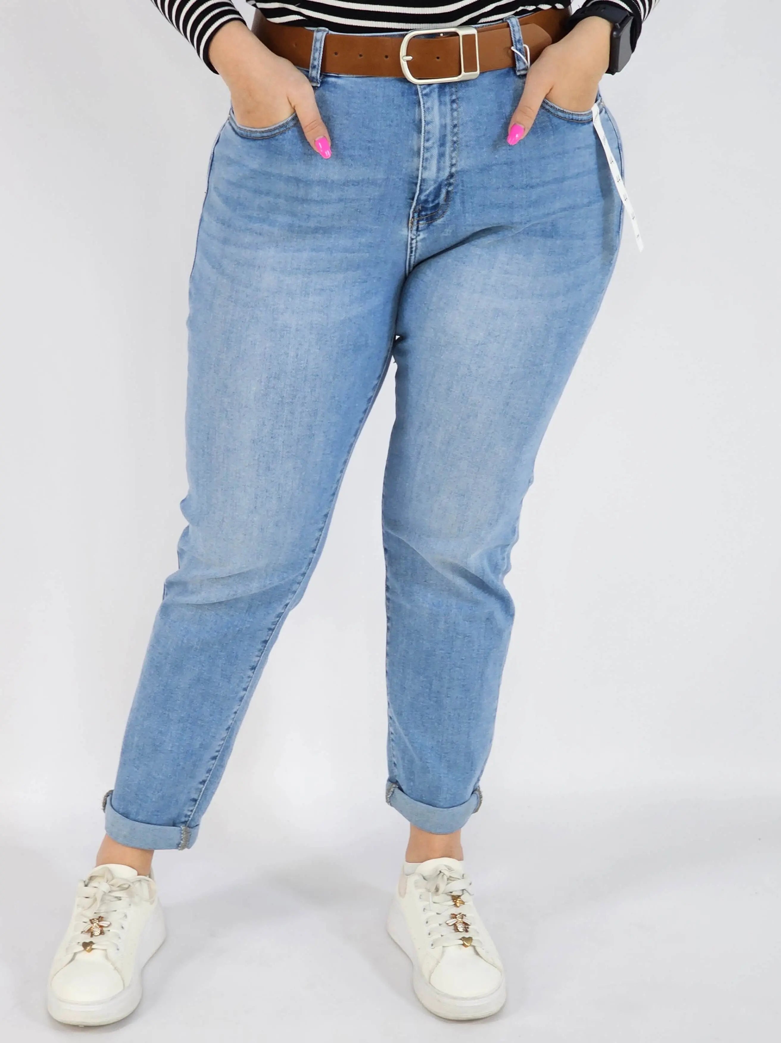 Spodnie Plus Size G'Smack Jasne Jeansy z Paskiem – Klasyczne i Wygodne XXL Stylowa XL