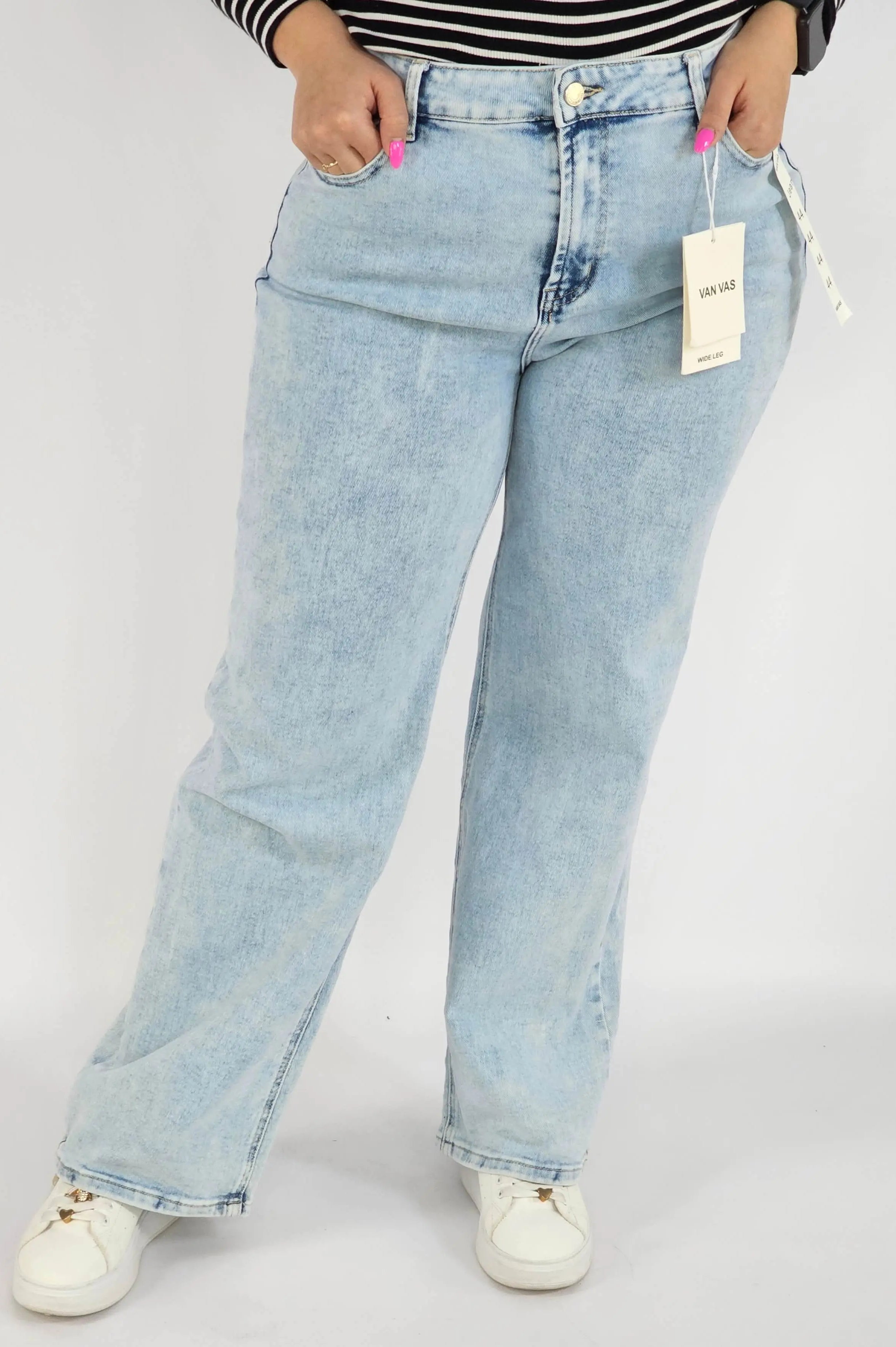 Spodnie Plus Size Jasne Jeansy Damskie – Klasyczne i Wygodne XXL Stylowa XL
