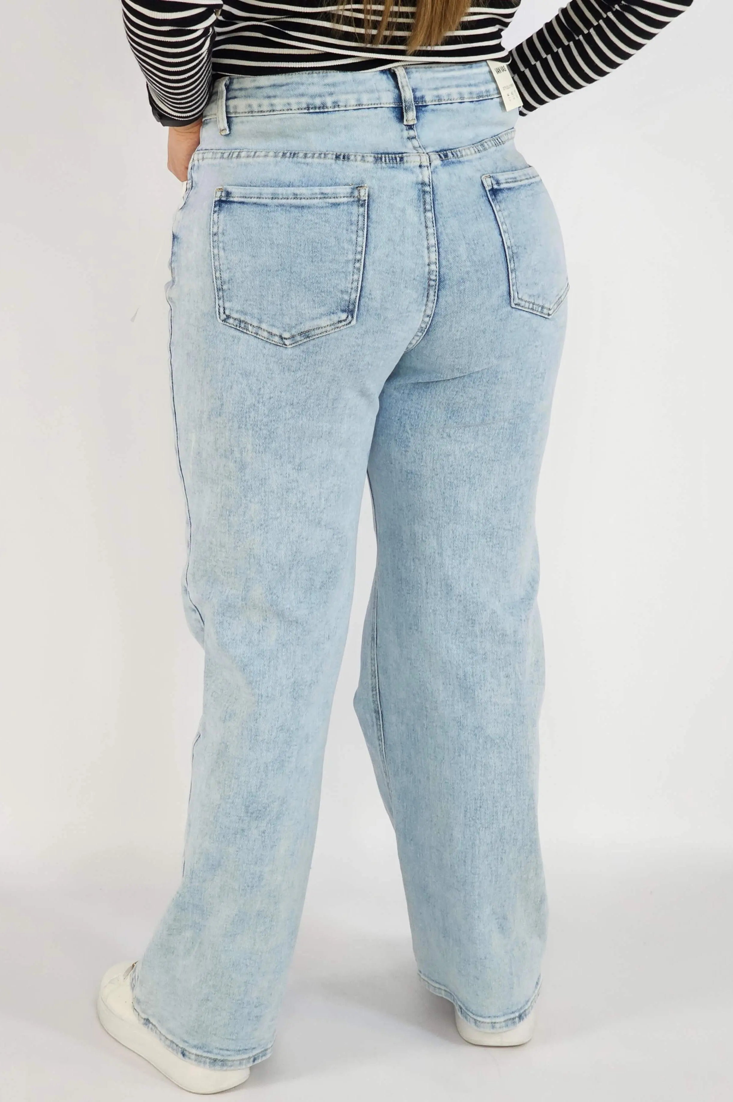 Spodnie Plus Size Jasne Jeansy Damskie – Klasyczne i Wygodne XXL Stylowa XL