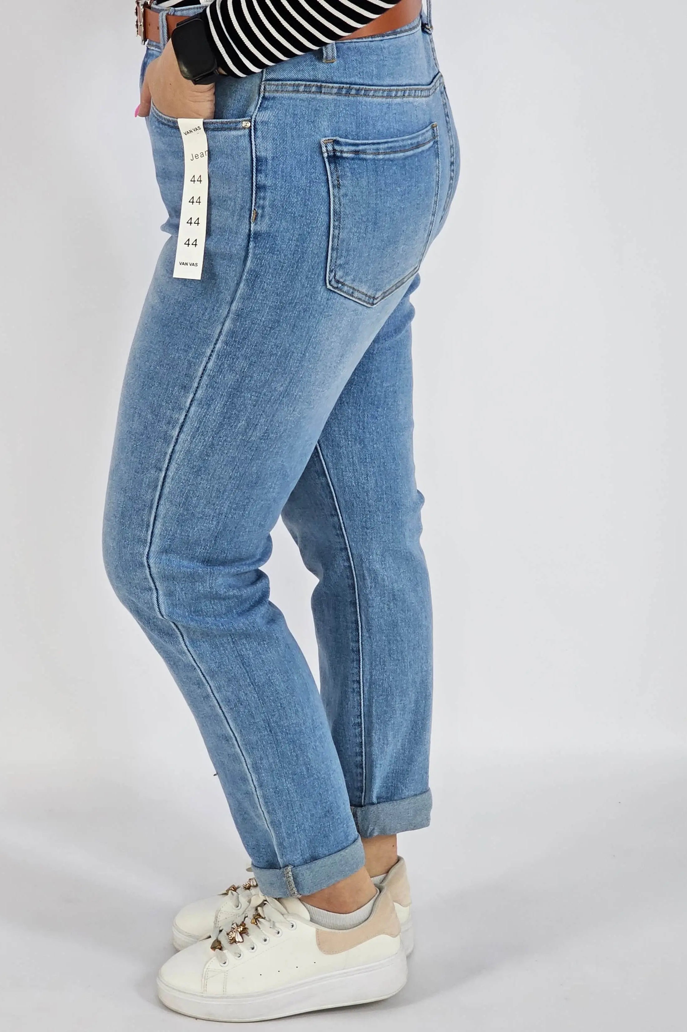 Spodnie Plus Size Jasne Jeansy z Paskiem – Klasyczne i Wygodne XXL Stylowa XL