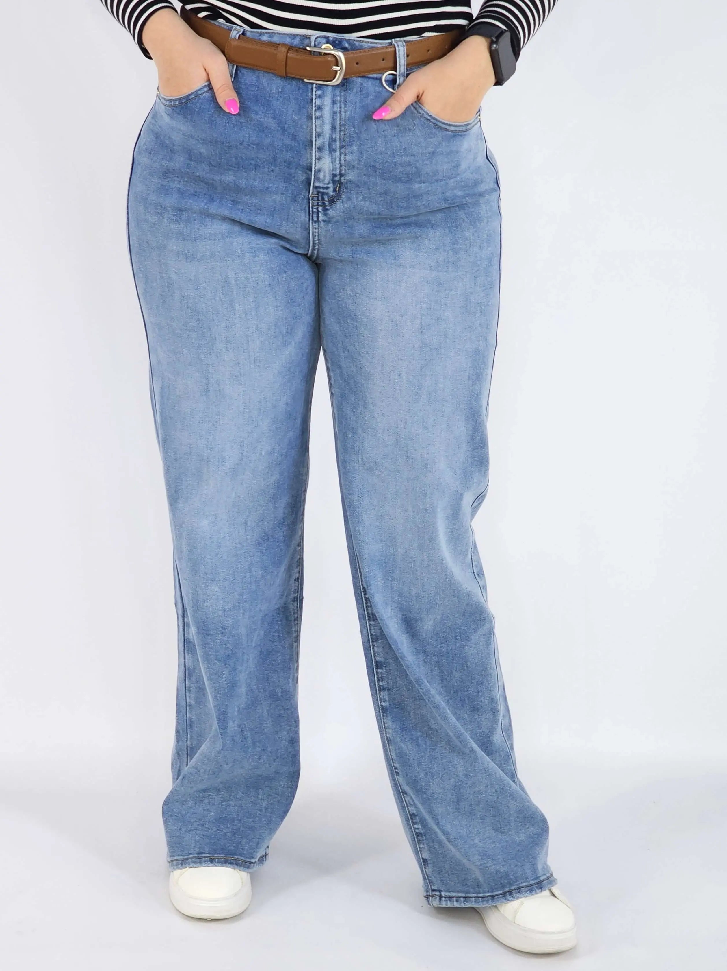Spodnie Plus Size Niebieskie Jeansy Szeroka Nogawka – Stylowe i Wygodne XXL Stylowa XL